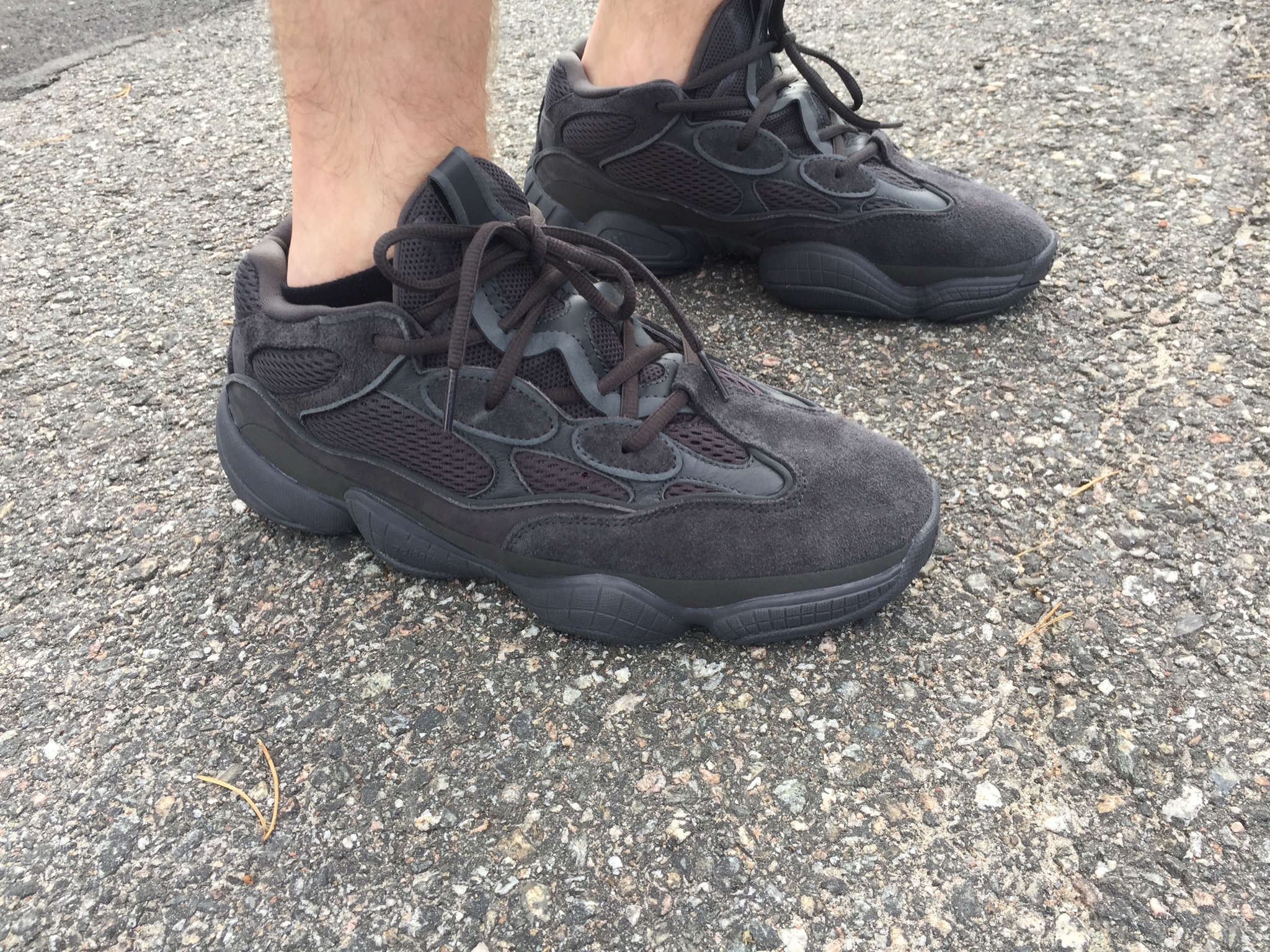 Kanye West x Adidas Yeezy 500 Triple Black Sneakers actus