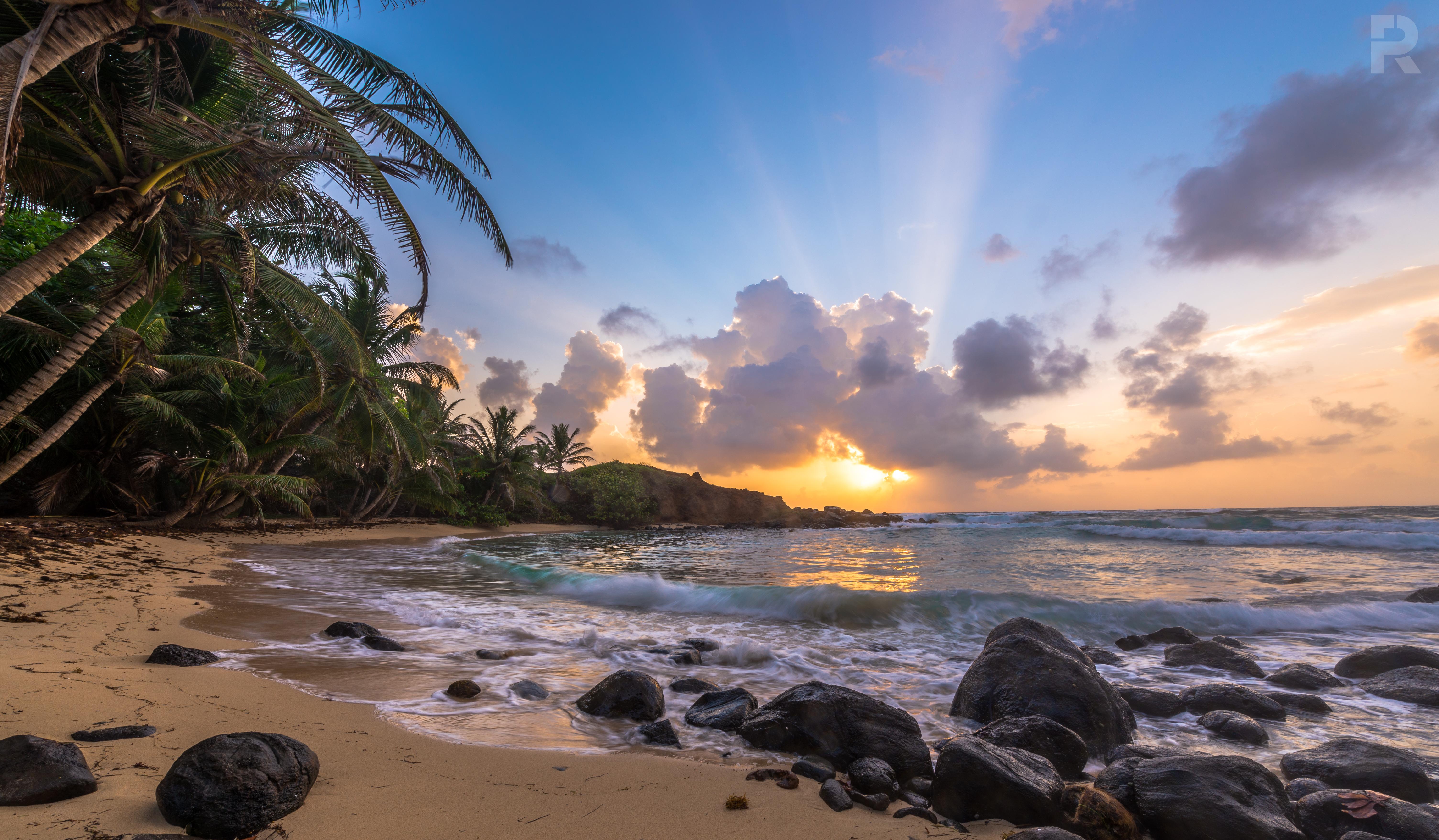 Sunrise on Little Corn Island, Nicaragua [OC] [6016x3511] r/EarthPorn