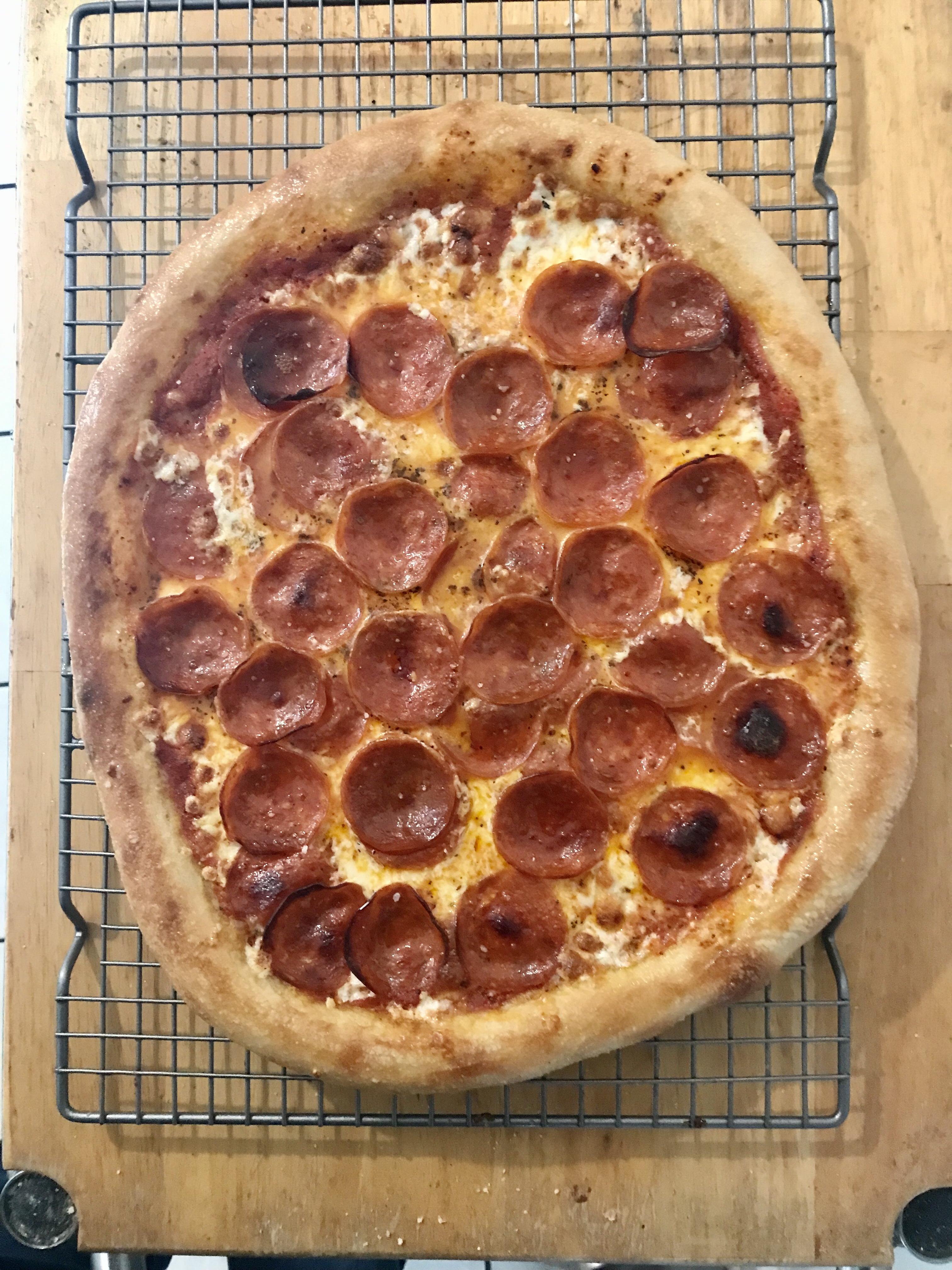 Homemade with extra cheese, pepperoni, and garlic butter crust! r/Pizza