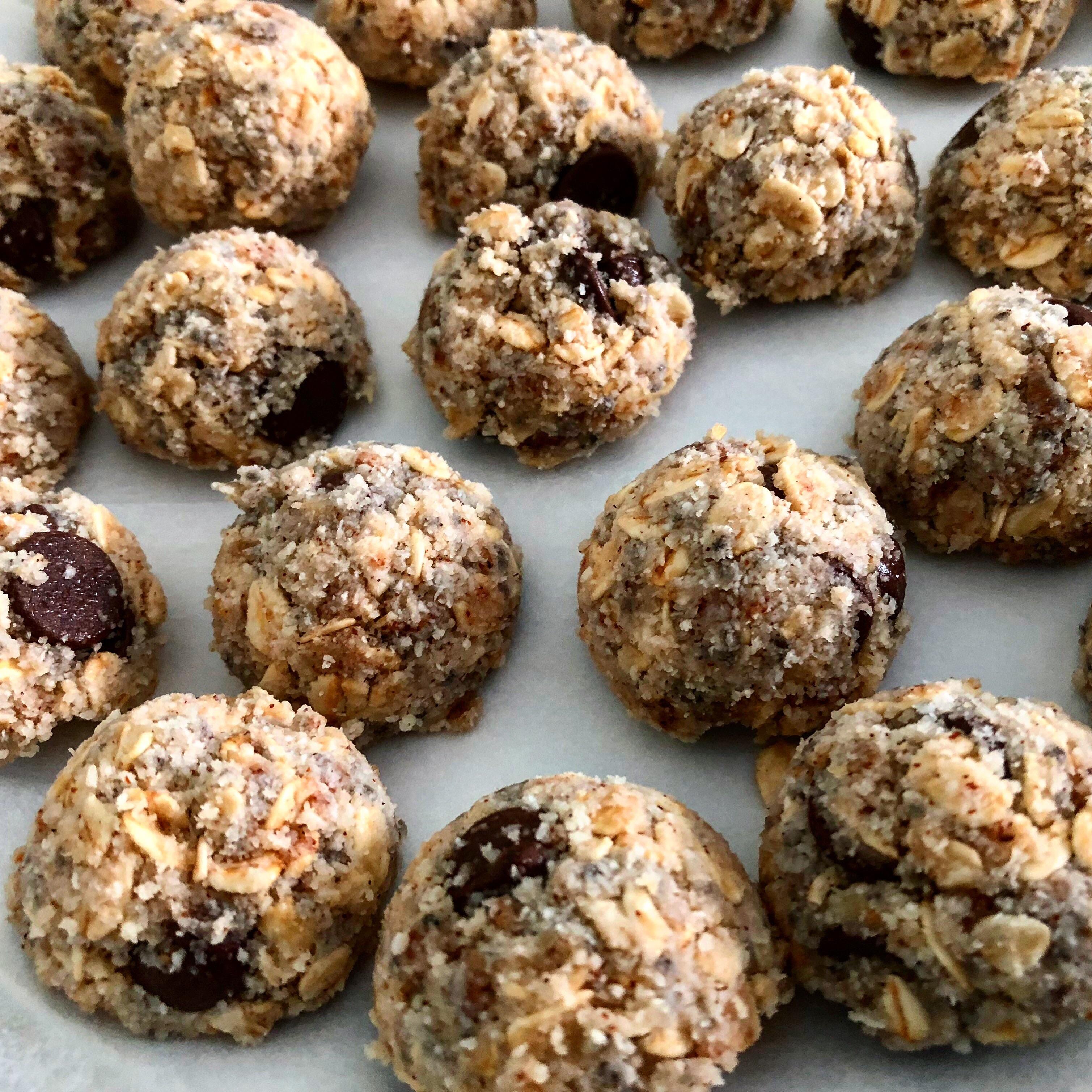 I made chocolate chip energy balls with coconut flour, chia, oats