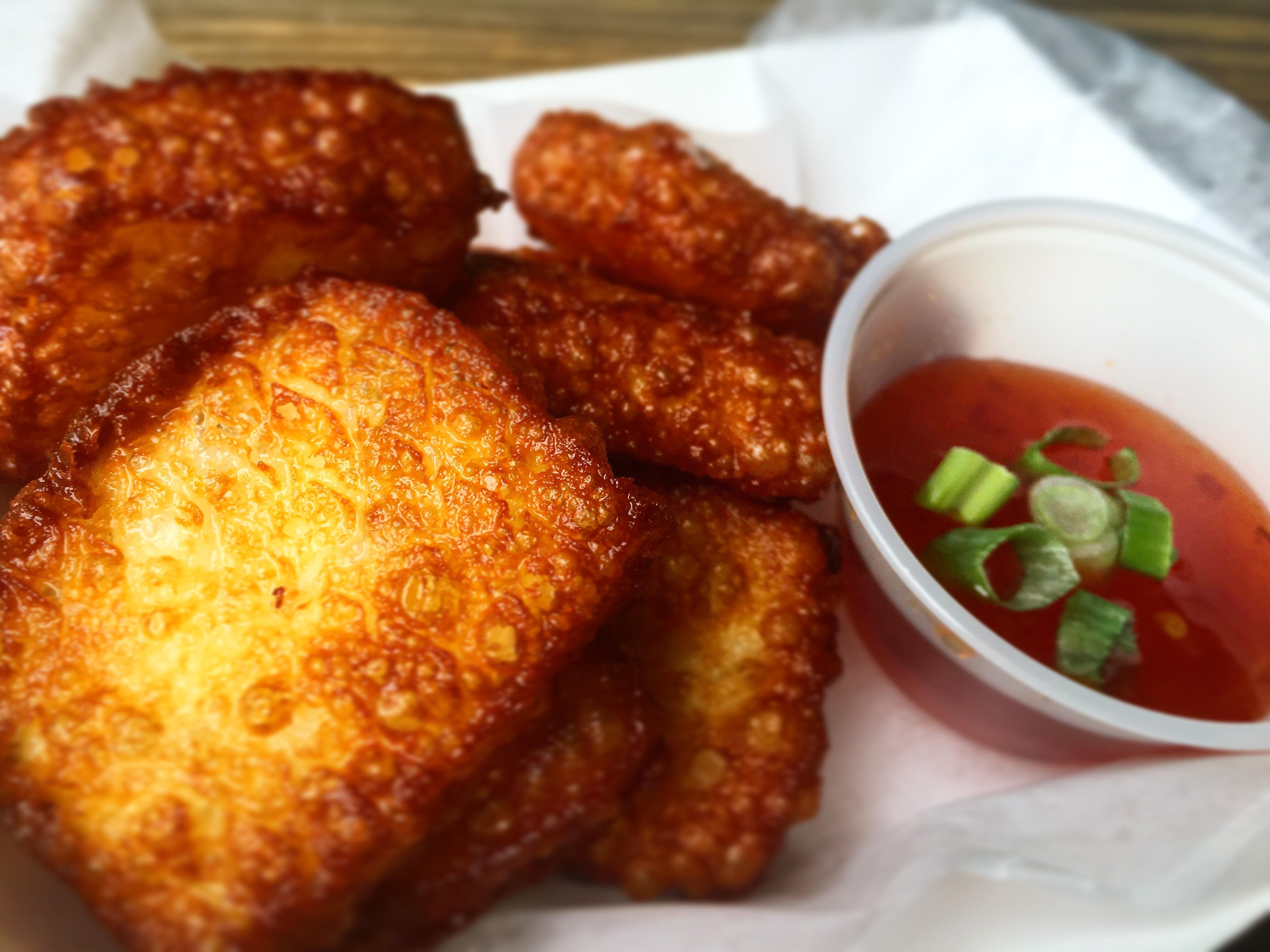 [Pro/Chef] I made Dominican fry cheese with Thai chili honey for