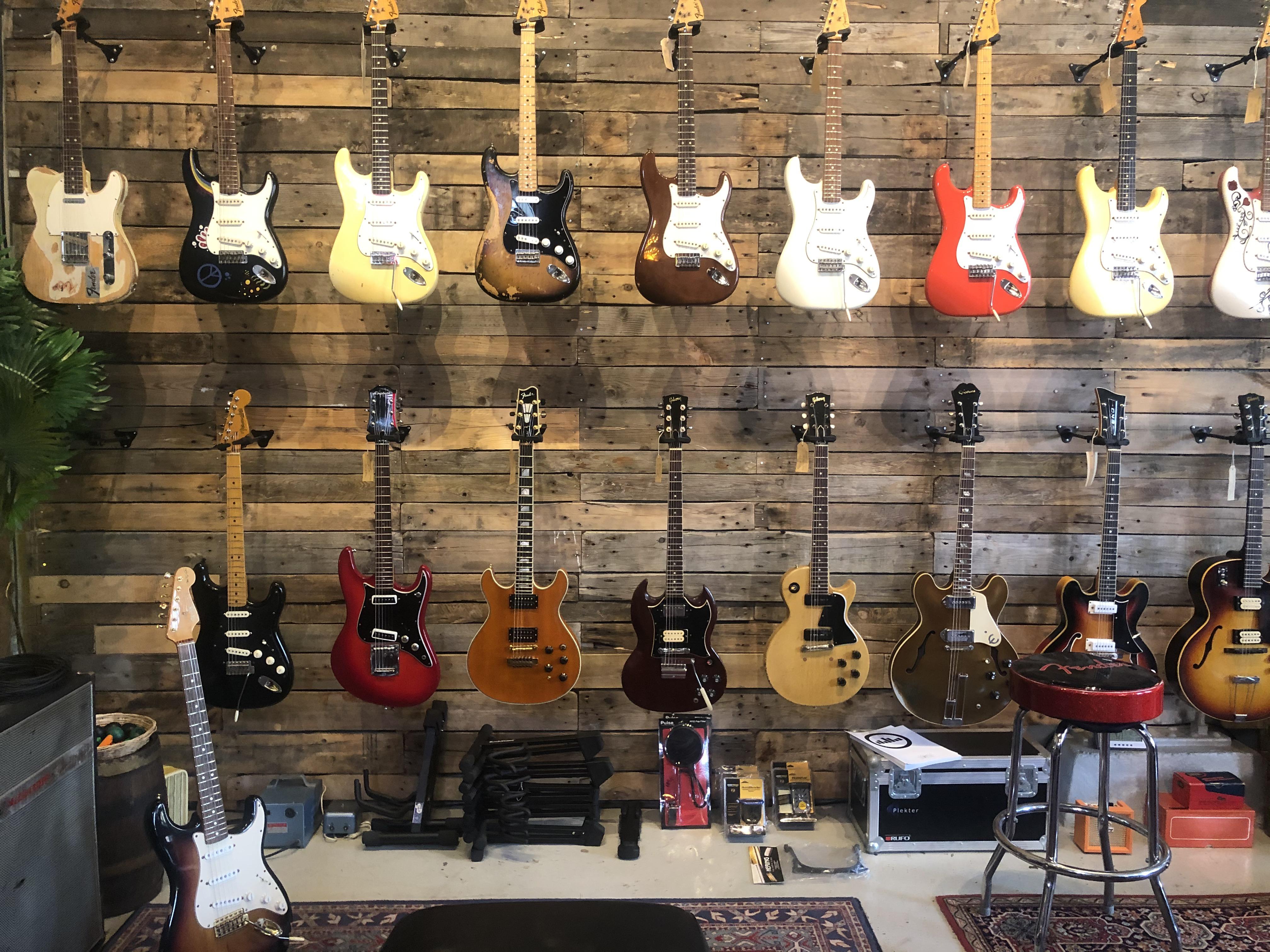 My local guitar store r/guitars