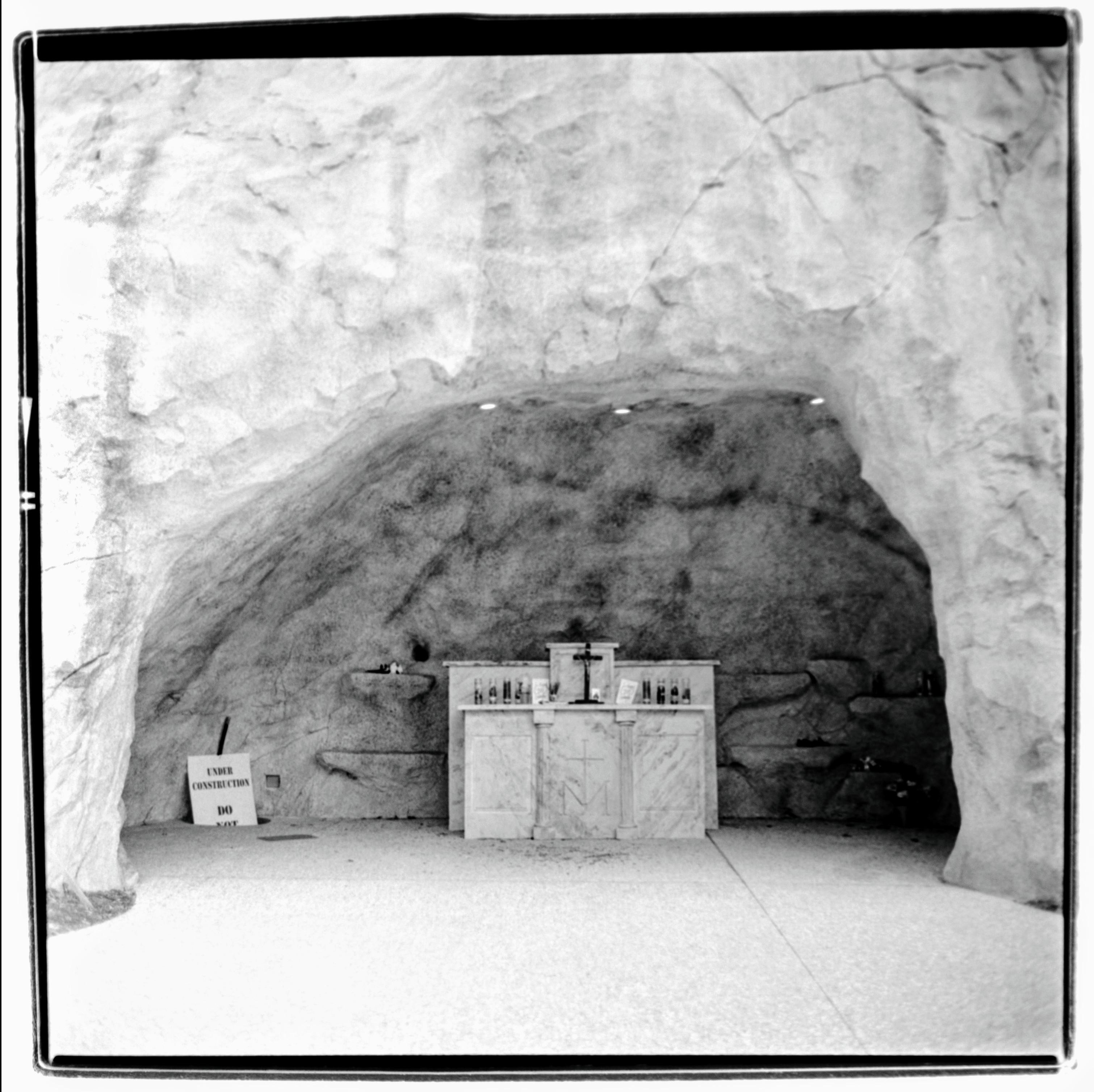 Our Lady of Lourdes Grotto, Lowell MA / Mamiya C330, 65mm r