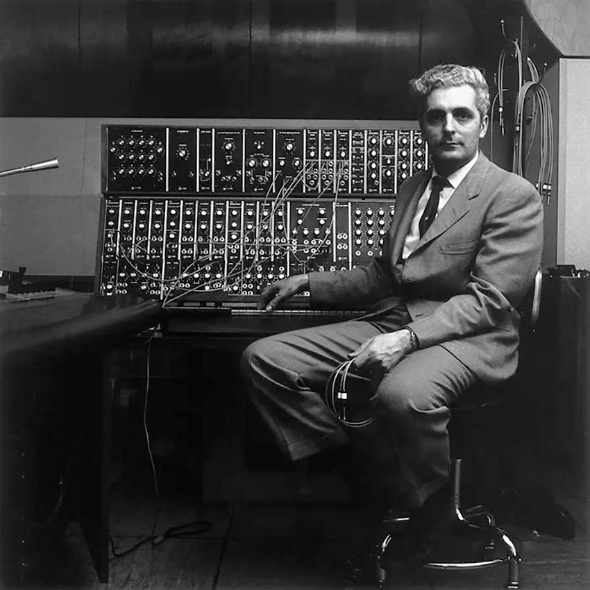 Robert Moog, inventor of the synthesizer, in his studio (1970) pic by