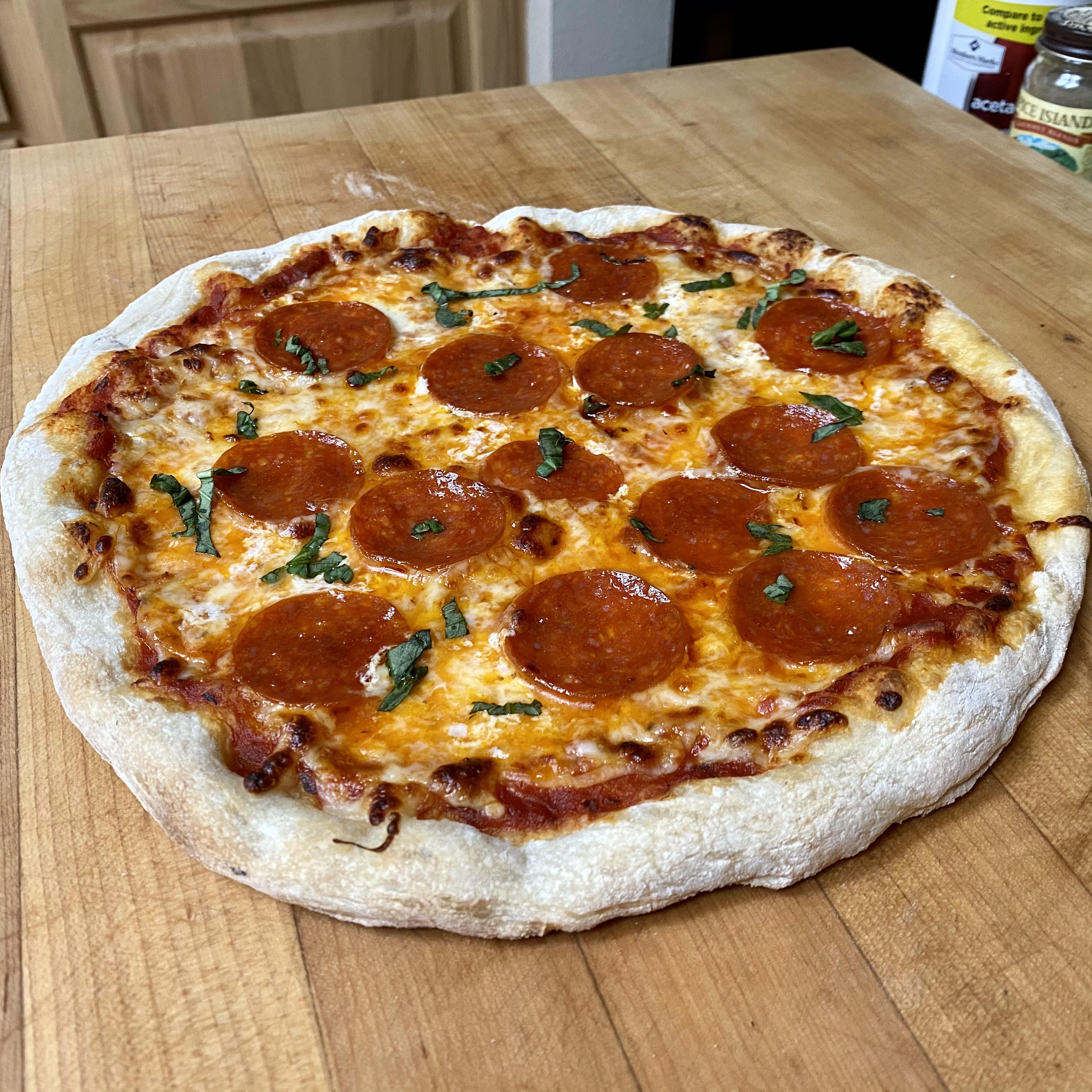 Mangherita using Vito Iacopelli’s dough recipe r/Pizza