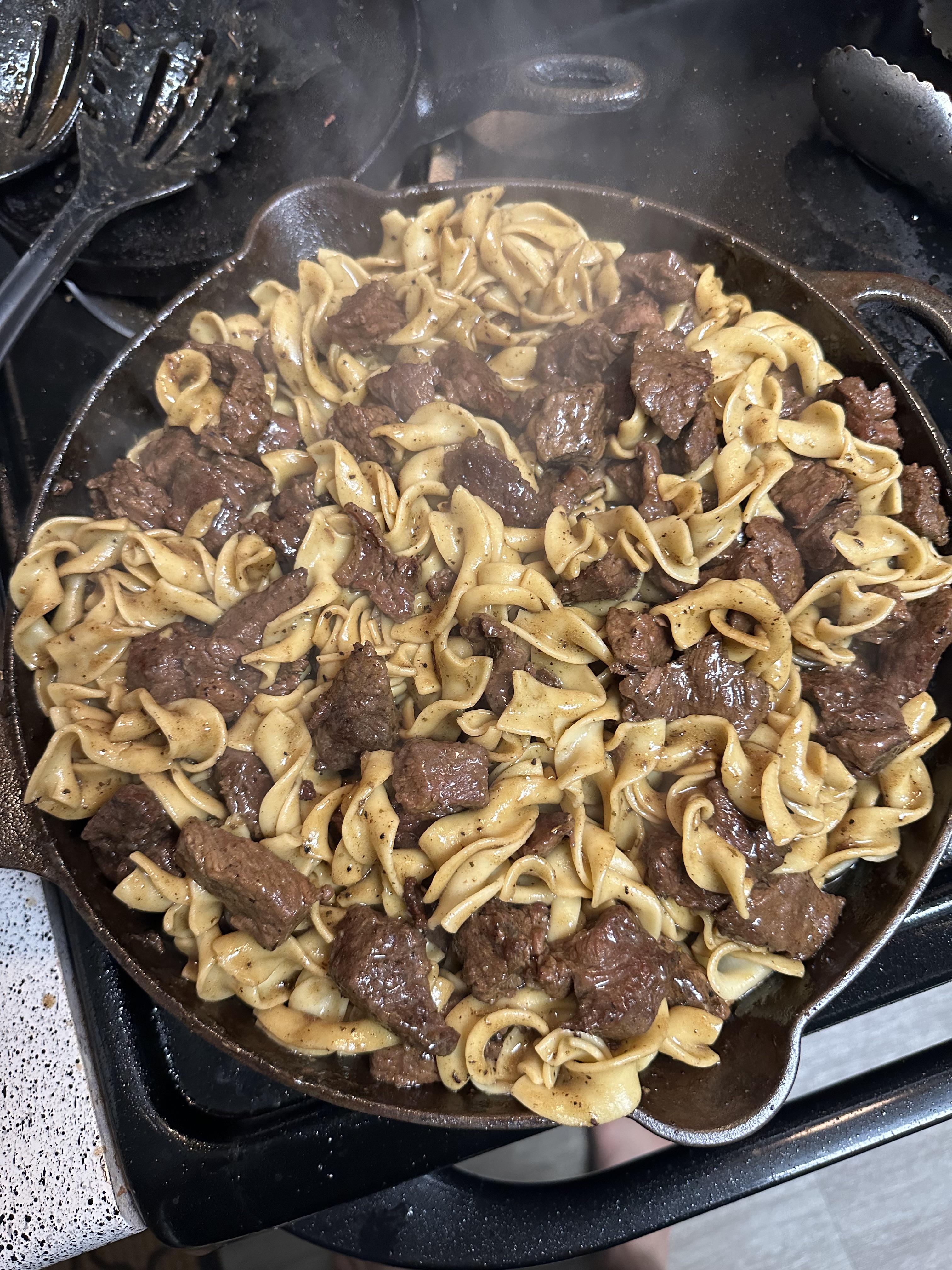 Beef tips on egg noodles 😌 r/FoodPorn