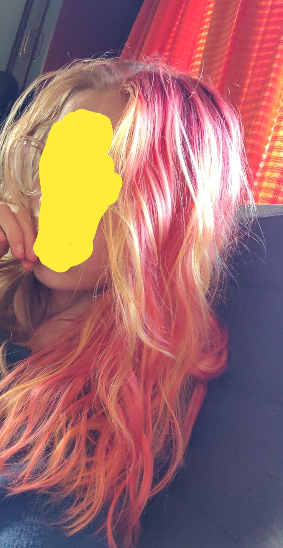 Dyed my hair colorful again for the first time in 5 years! Split dye