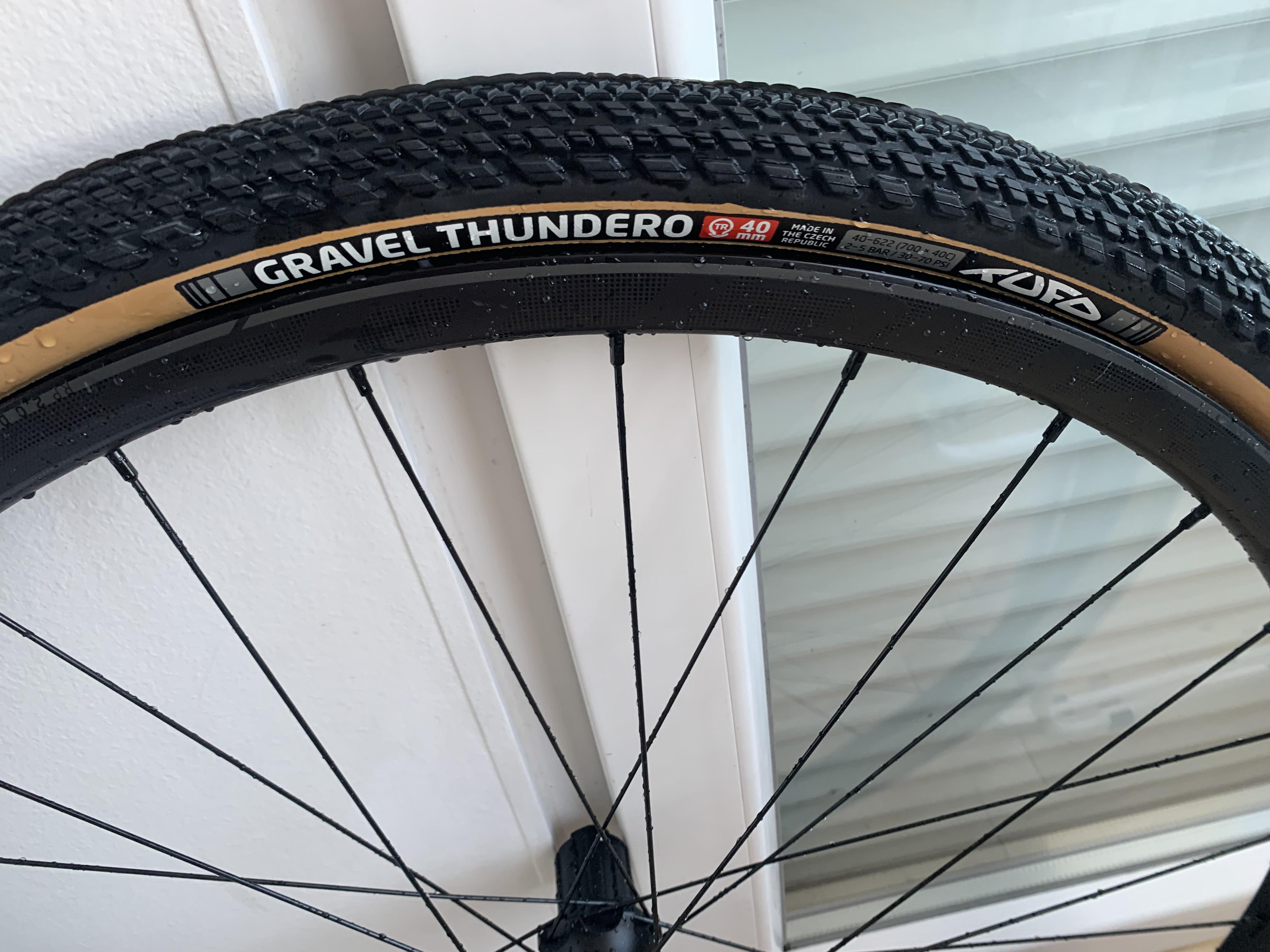 Syncros RP2.0 wheels gravel tires won't seat and seal on the rim r