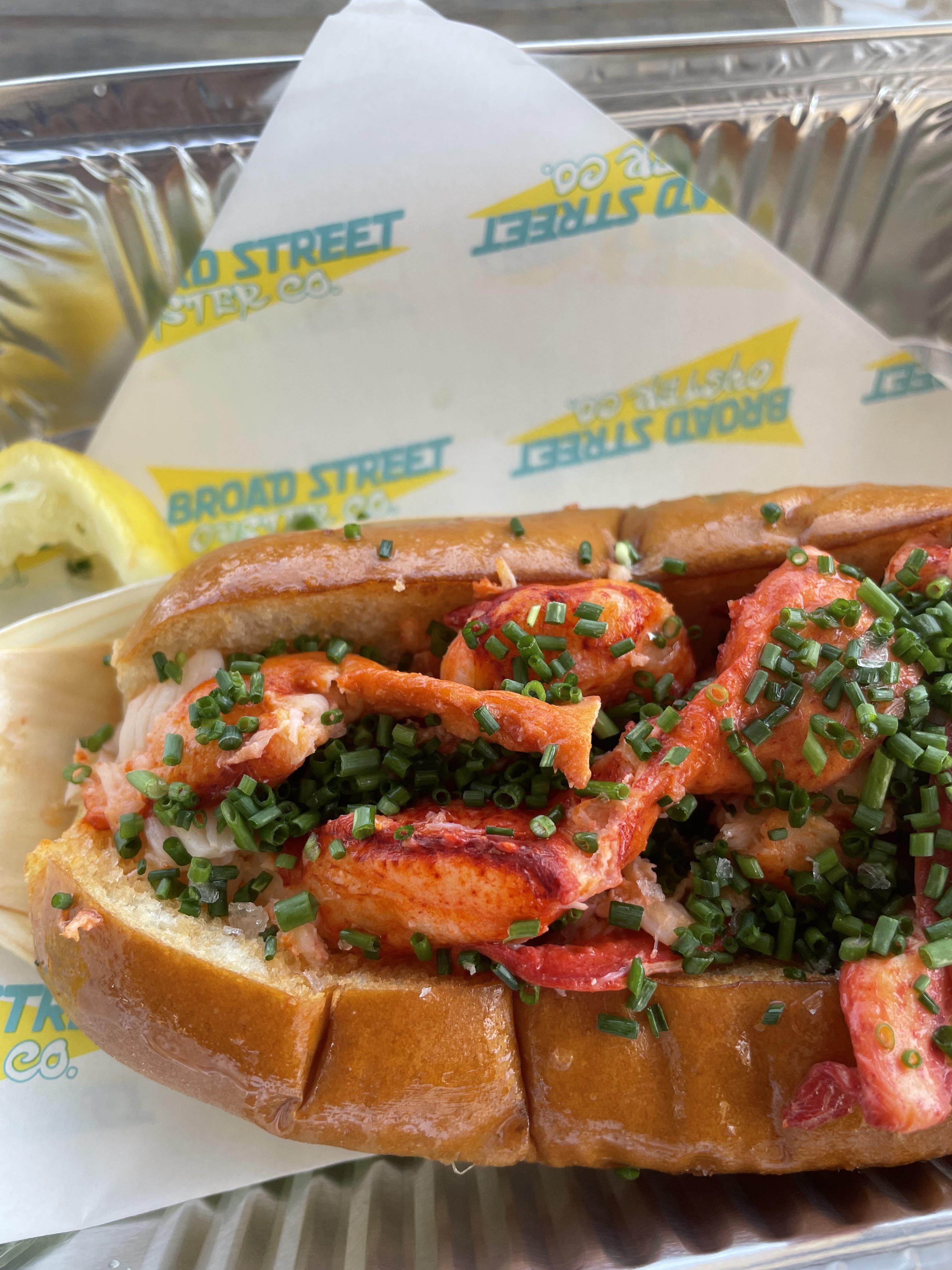 Lobster Butter Roll Broadstreet Oysters in Malibu, CA r/FoodPorn