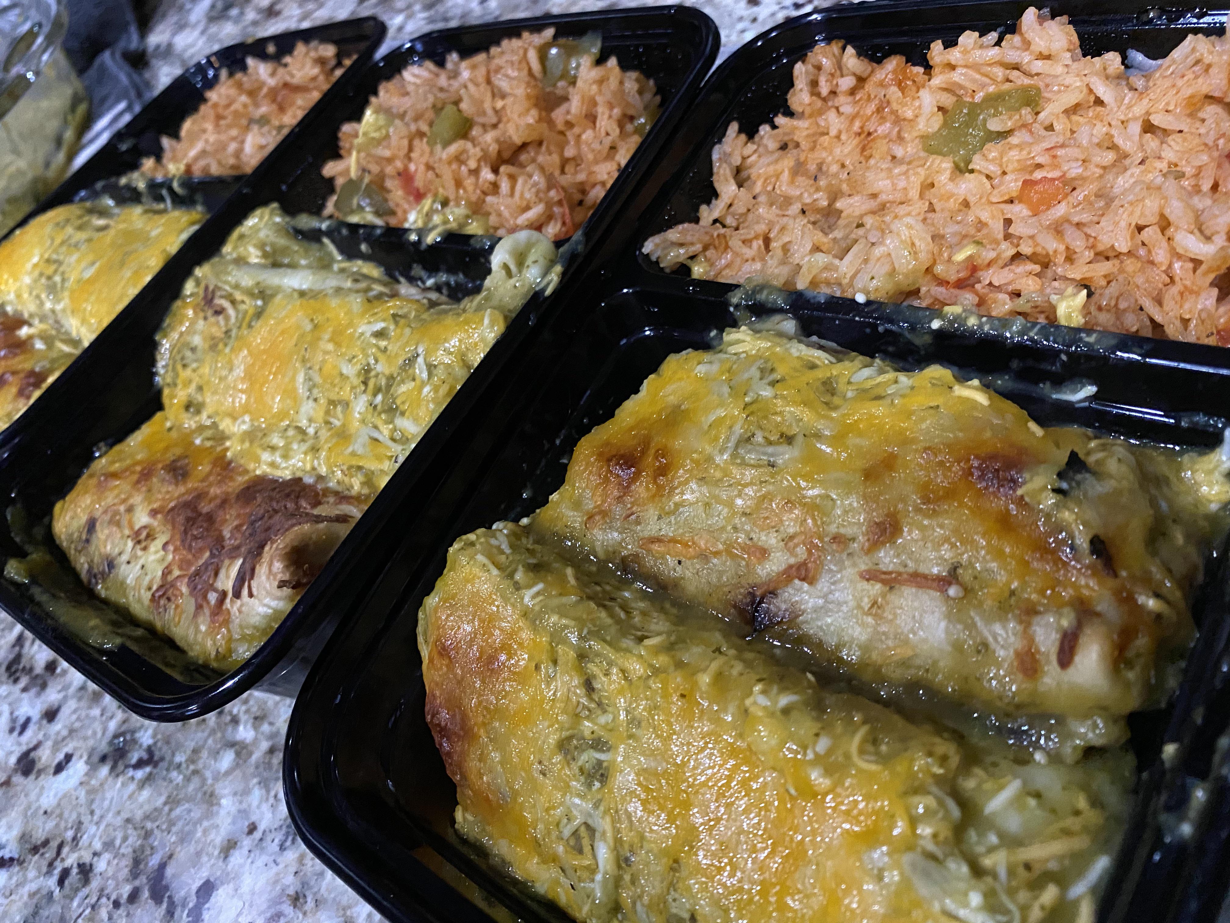 Chicken Enchiladas for the week 😋 r/MealPrepSunday