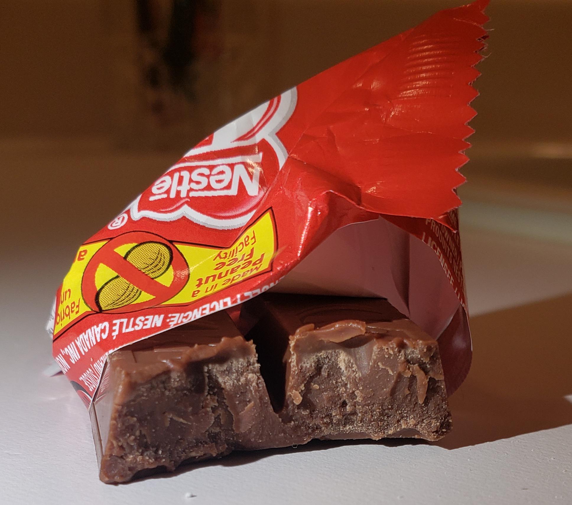 My Kit Kat was solid chocolate with no wafer r/mildlyinteresting