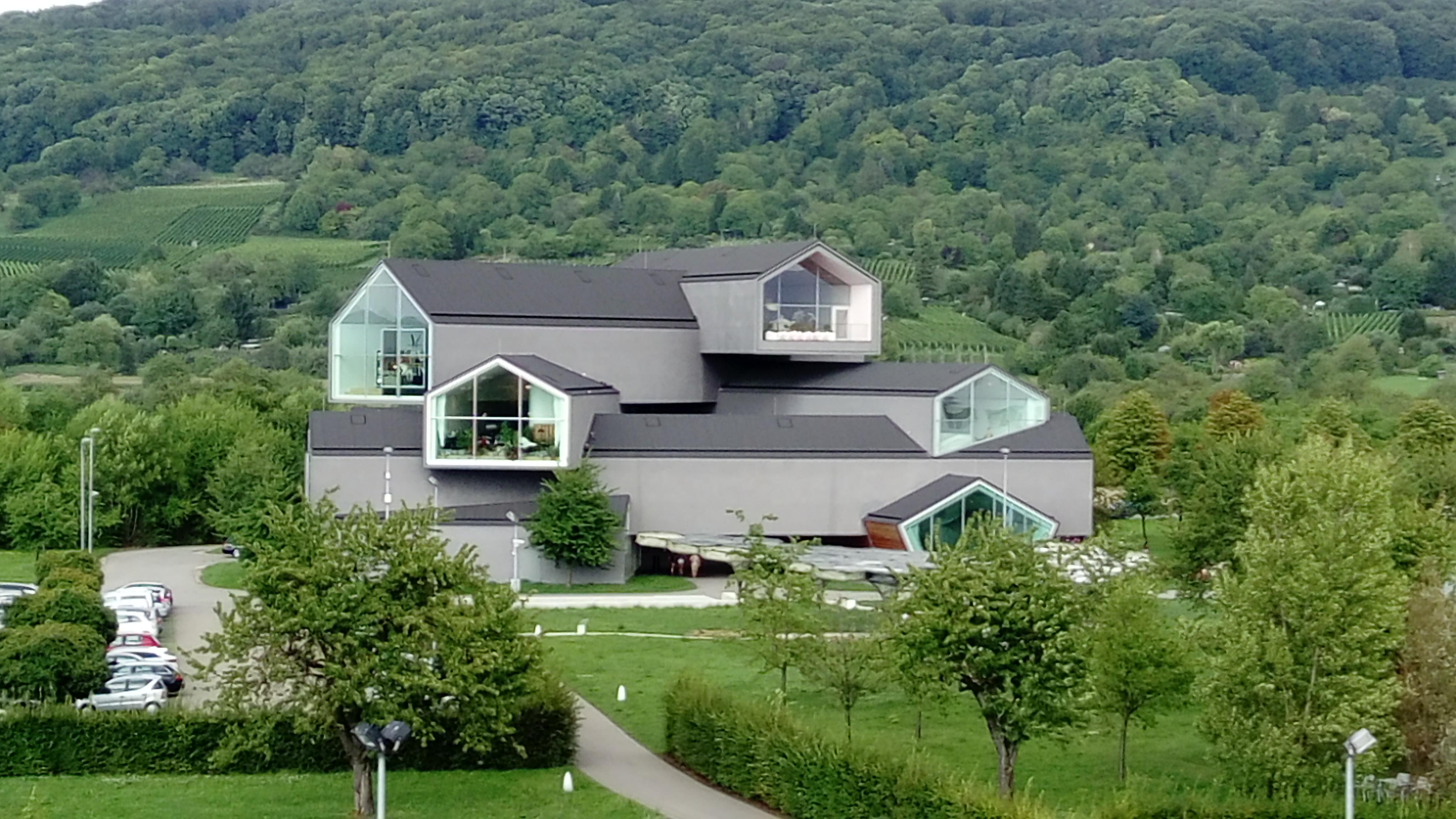 Vitra Design Museum, Weil am Rhein, Germany [4096 x 2304] r