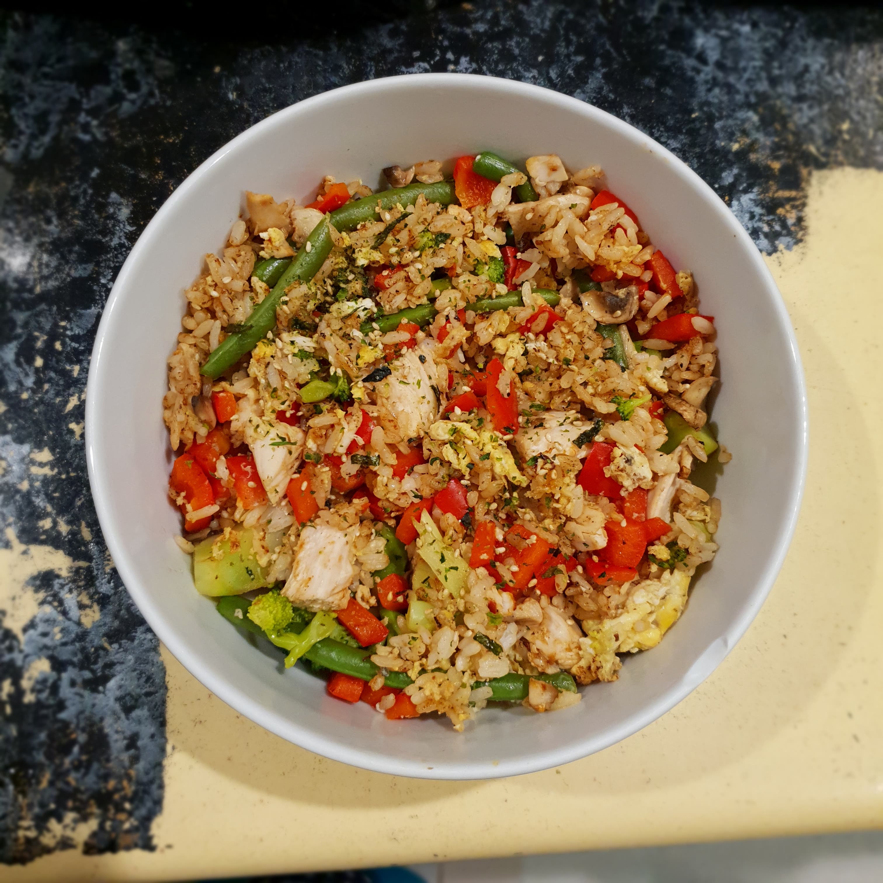 Stirfry/fried rice with peri peri chicken (452 cal) r/1200isplenty