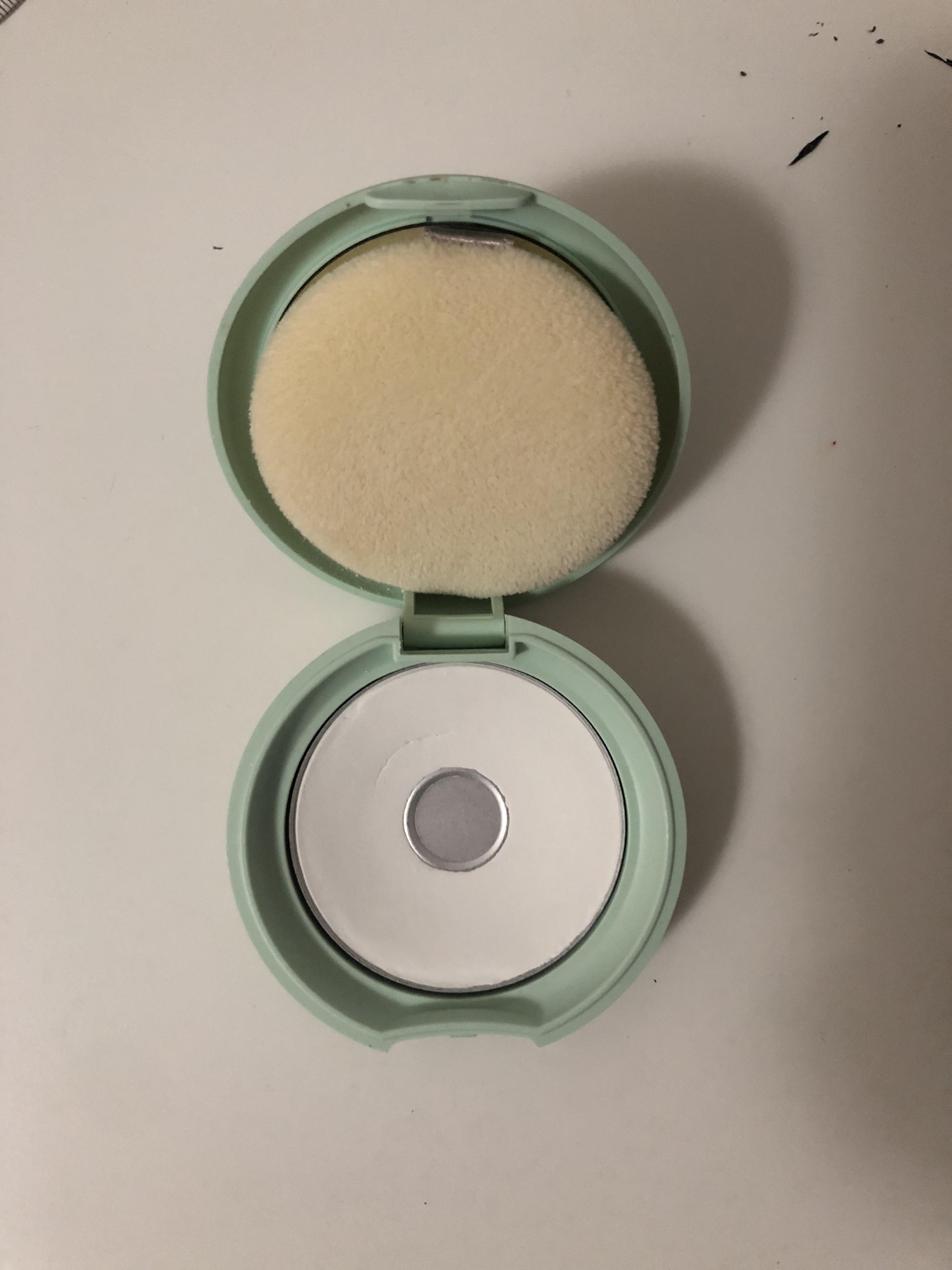 Hit pan on my Innisfree no sebum compact powder today D r/PanPorn