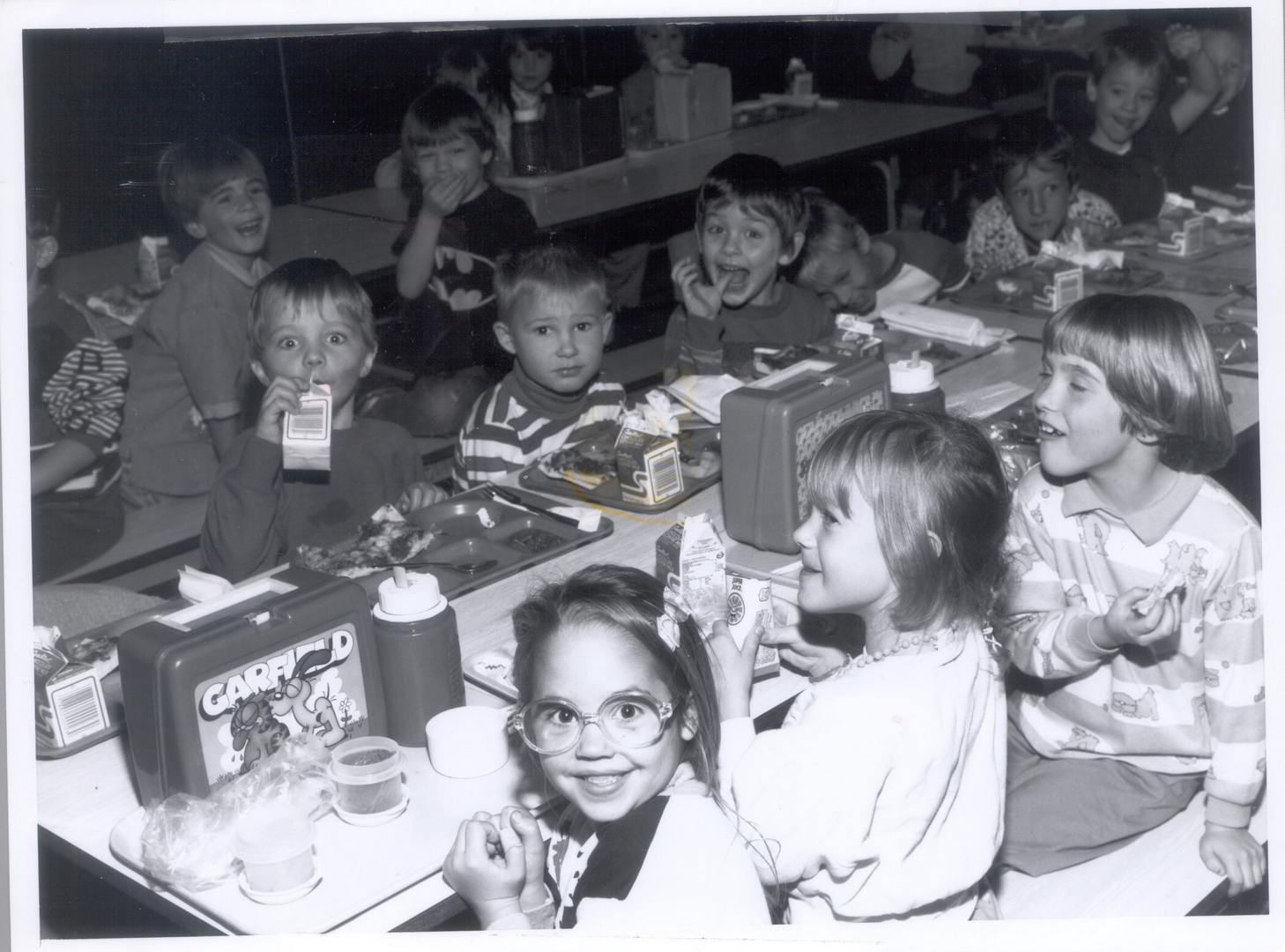 School lunch in the 80s r/accidentalrockwell