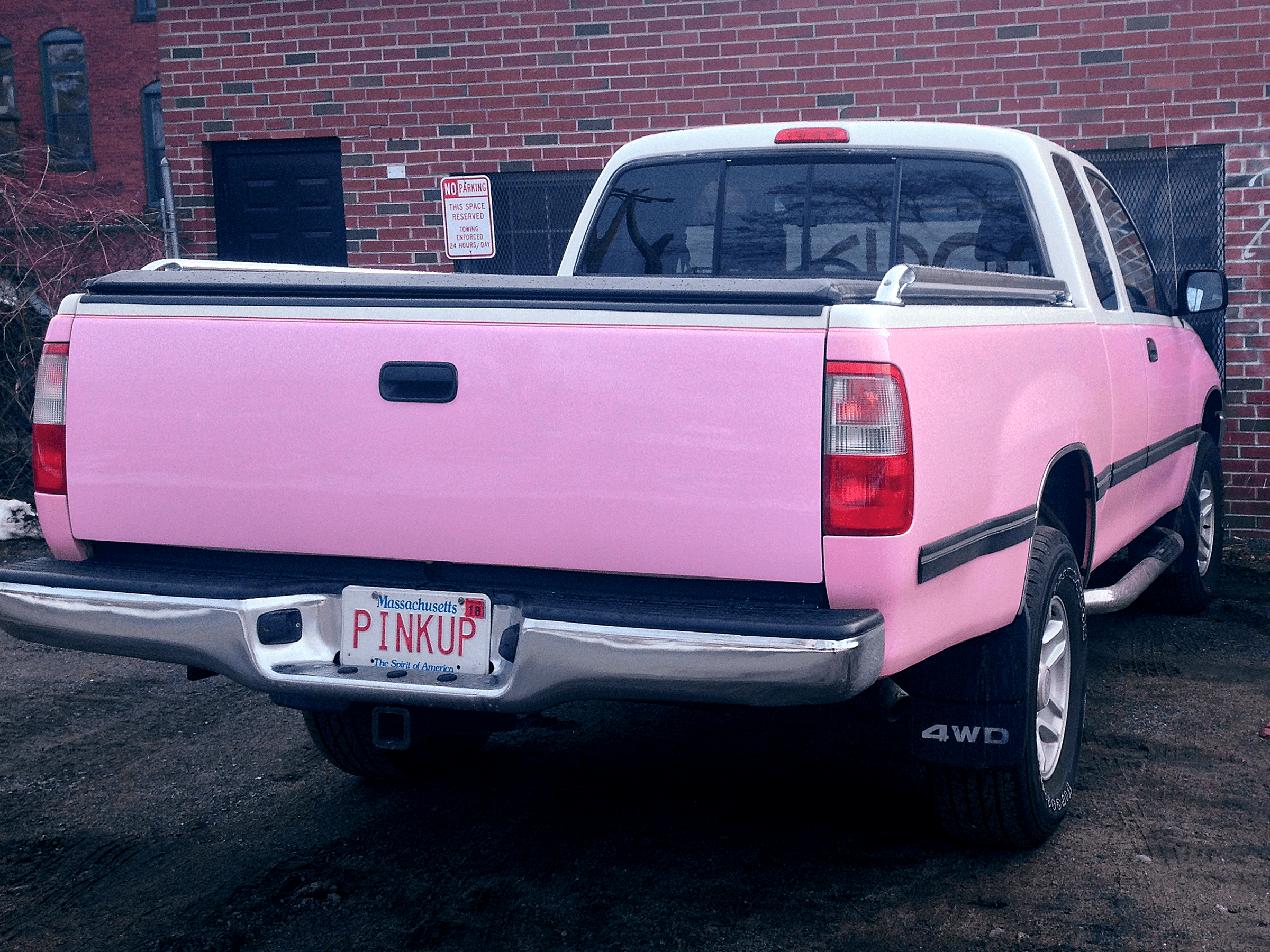 pink pickup r/Punny