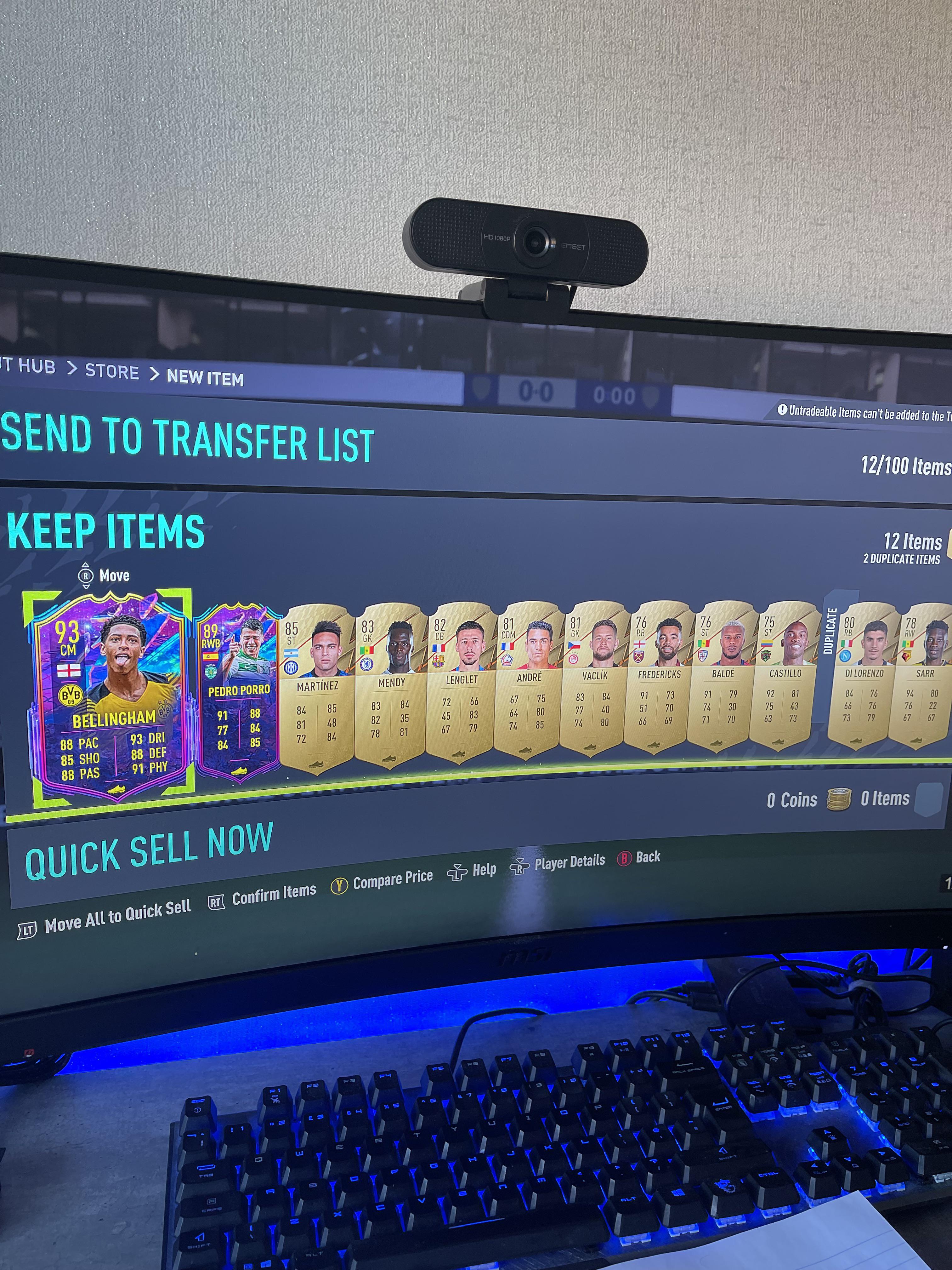 Untradeable rare players pack from rewards and he doesn’t fit my team 😐