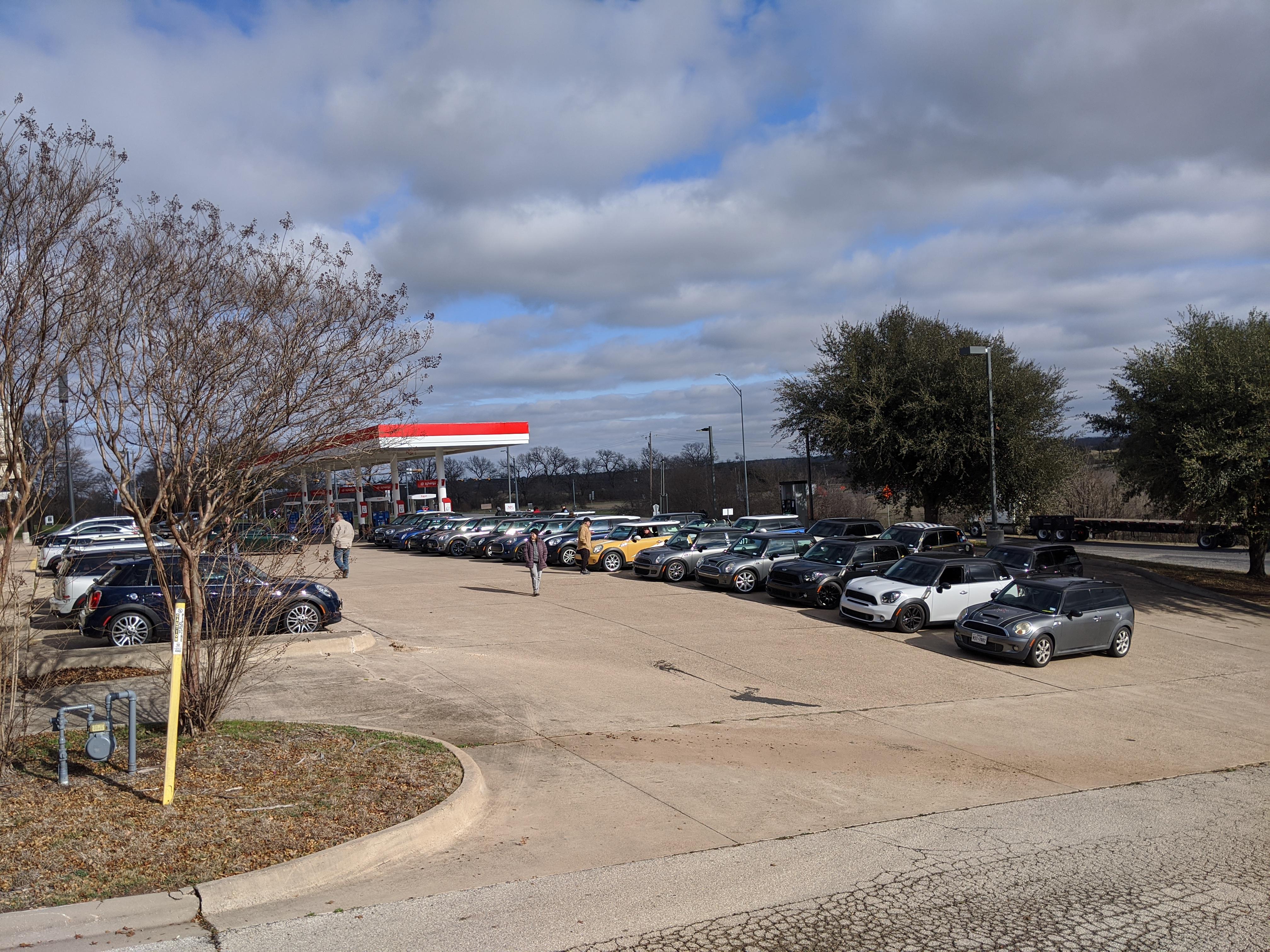 Metroplex Mini (Dallas, Tx Mini Club) took a fun and exciting drive down to Waco. Here's a