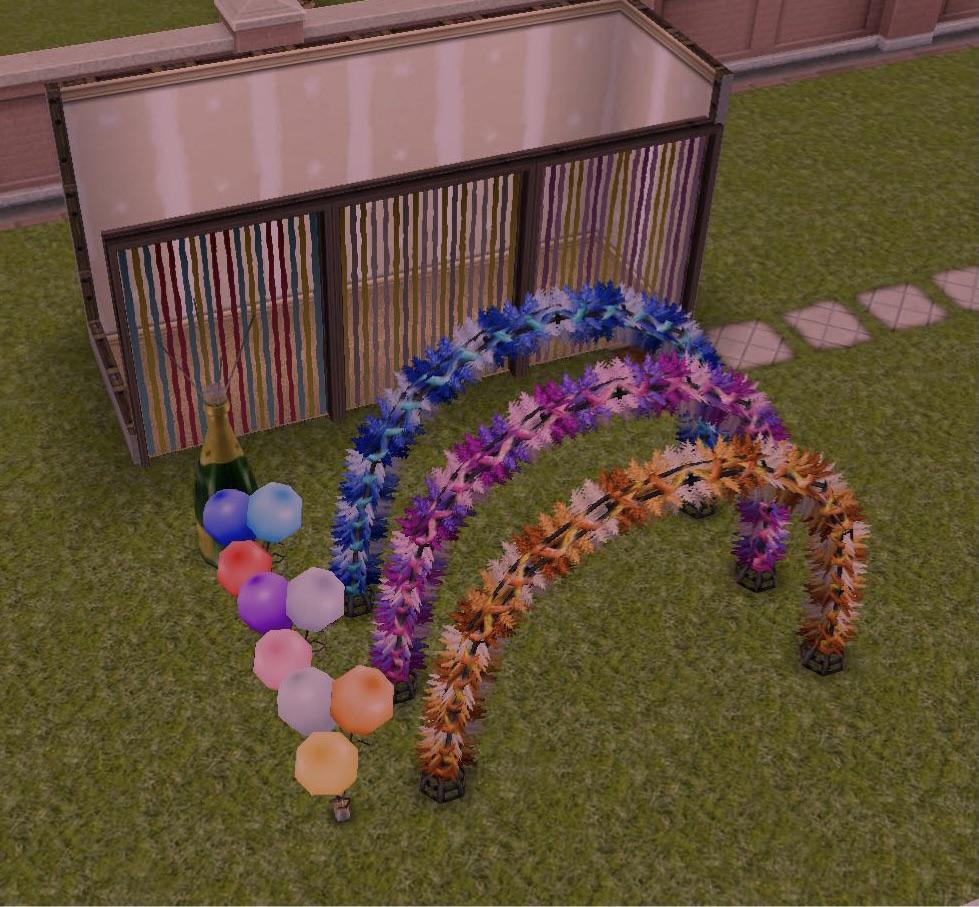 Does anybody else have these party objects in FreePlay? Someone told me