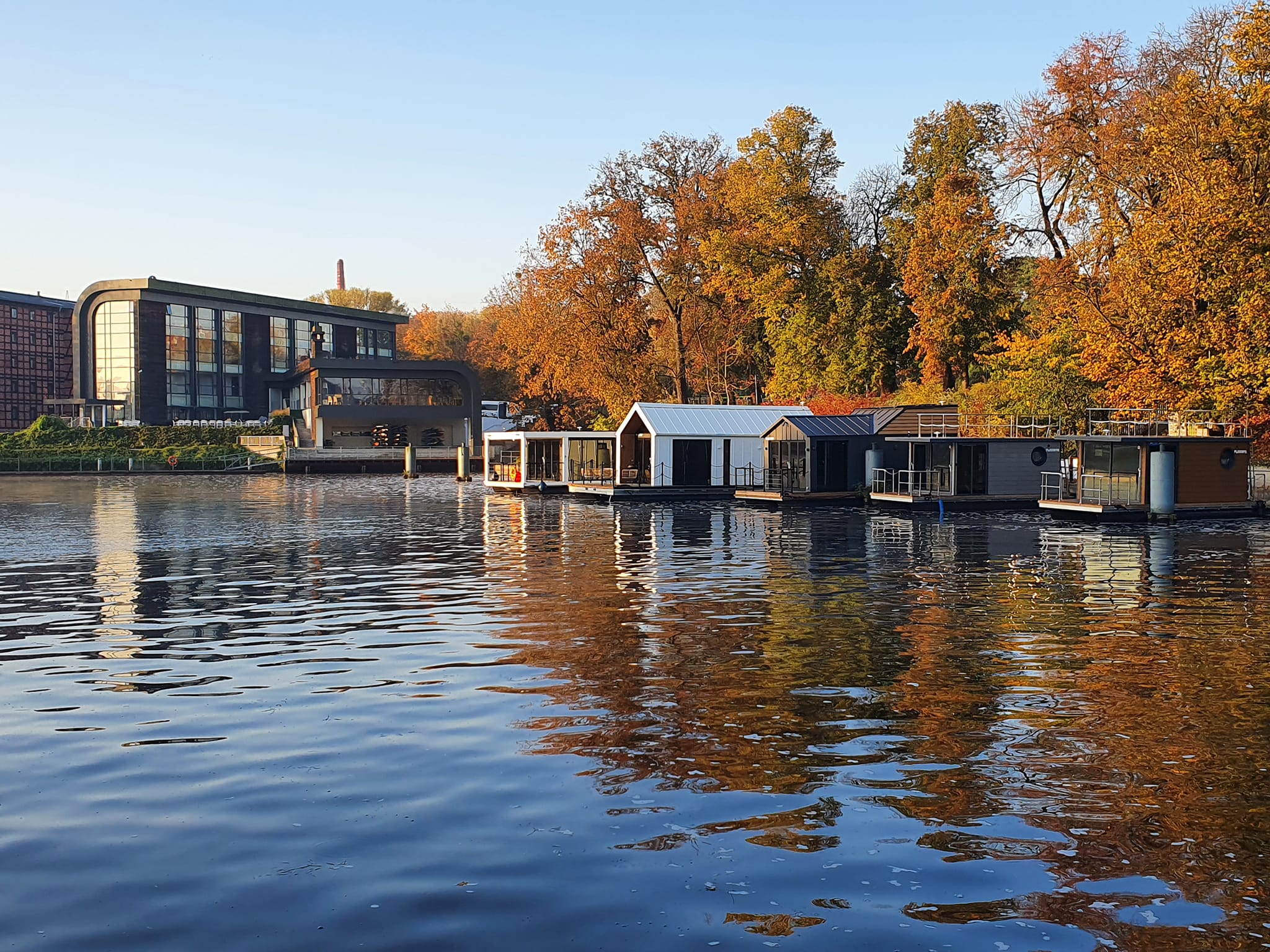 Floating homes in Bydgoszcz, Poland ) r/poland