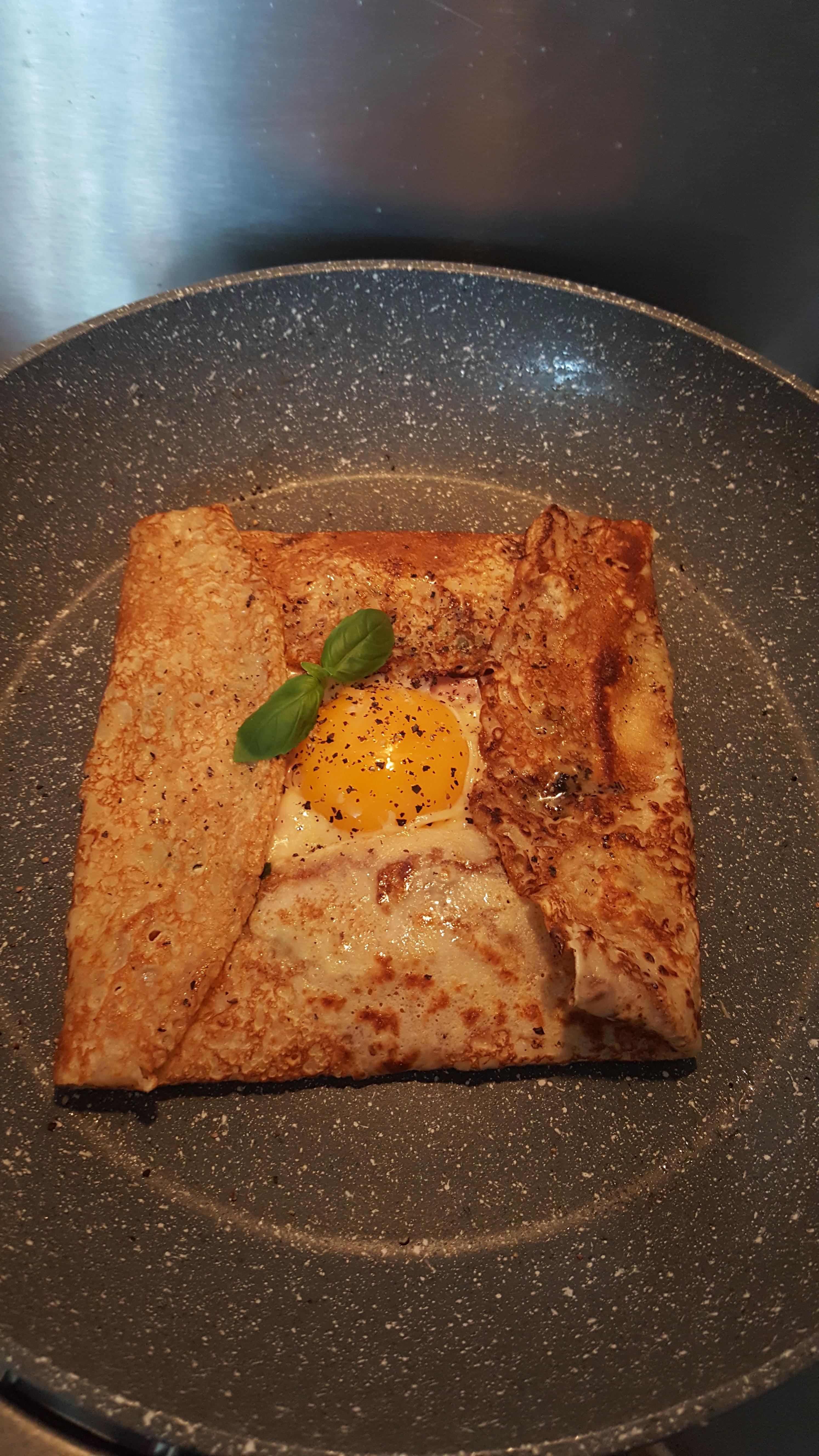 [Homemade] Galette Bretonne complete (French speciality) food