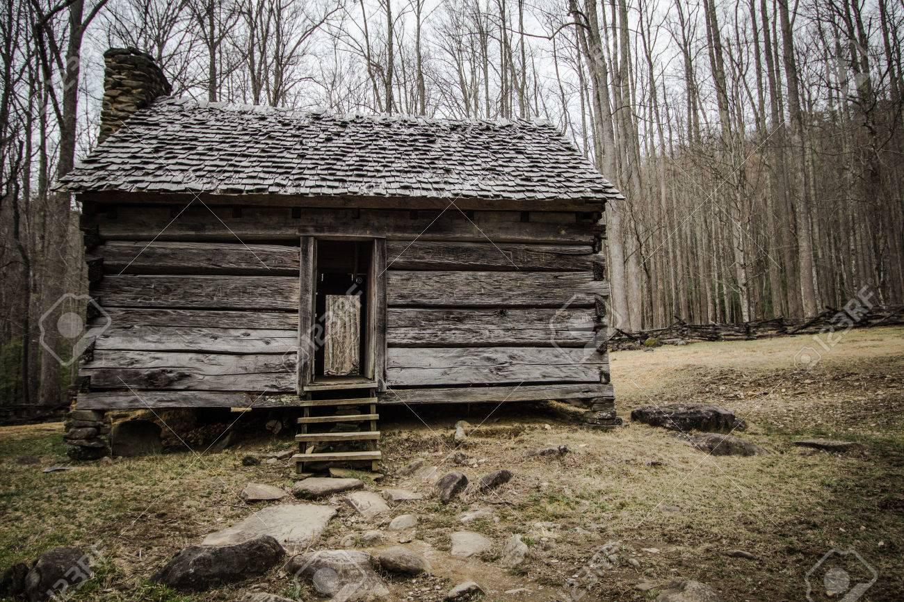 Talk about a creepy cabin. I wouldn't stay here! Reminds me of the