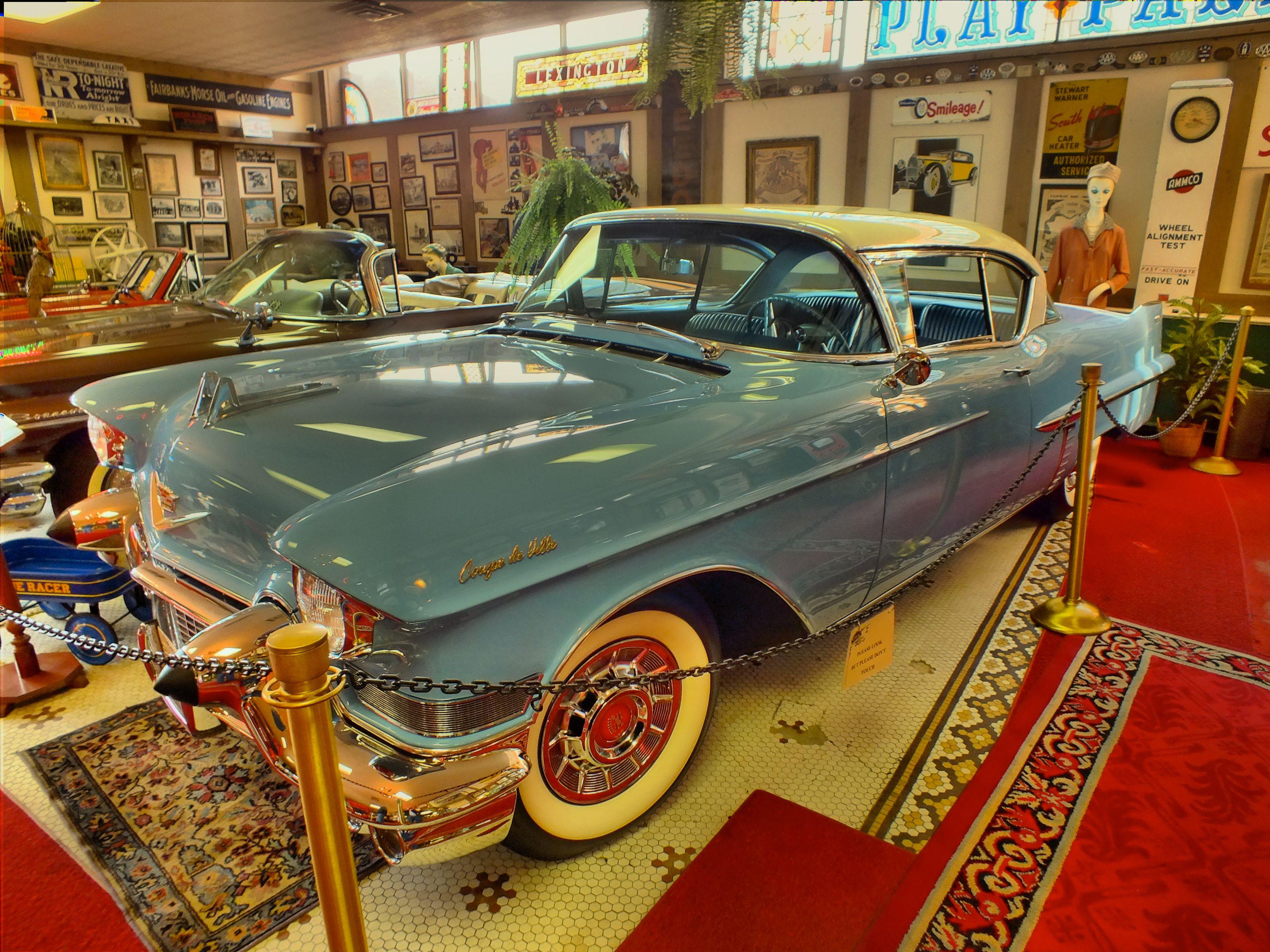 Canton (Ohio) Classic Car Museum r/HDR