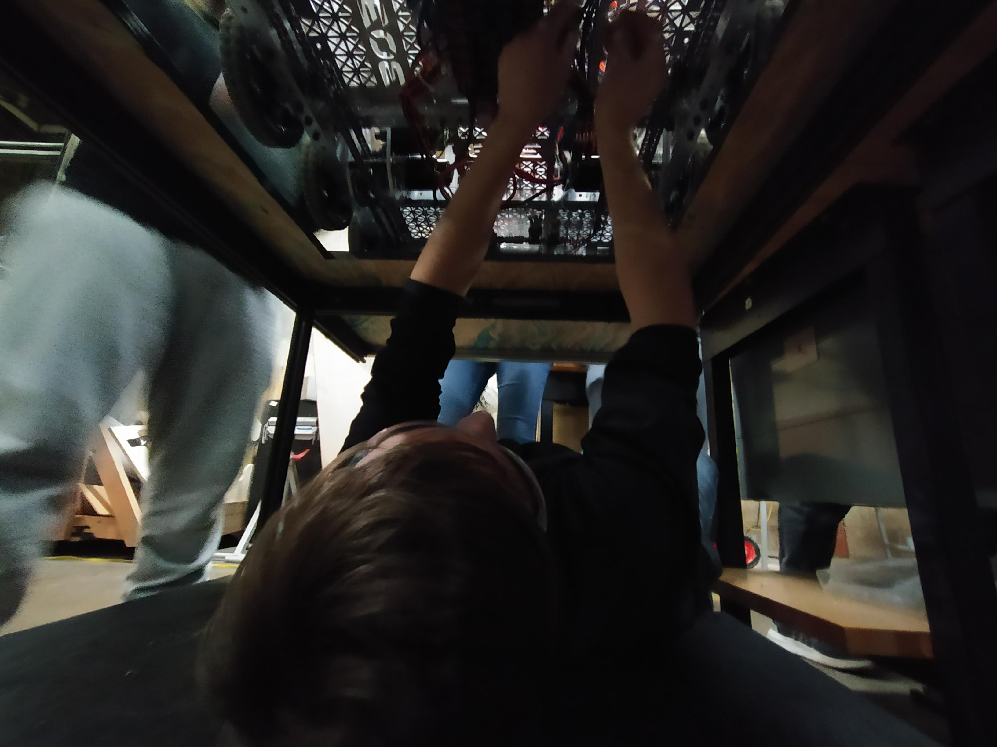 This is how we do electrical r/FRC