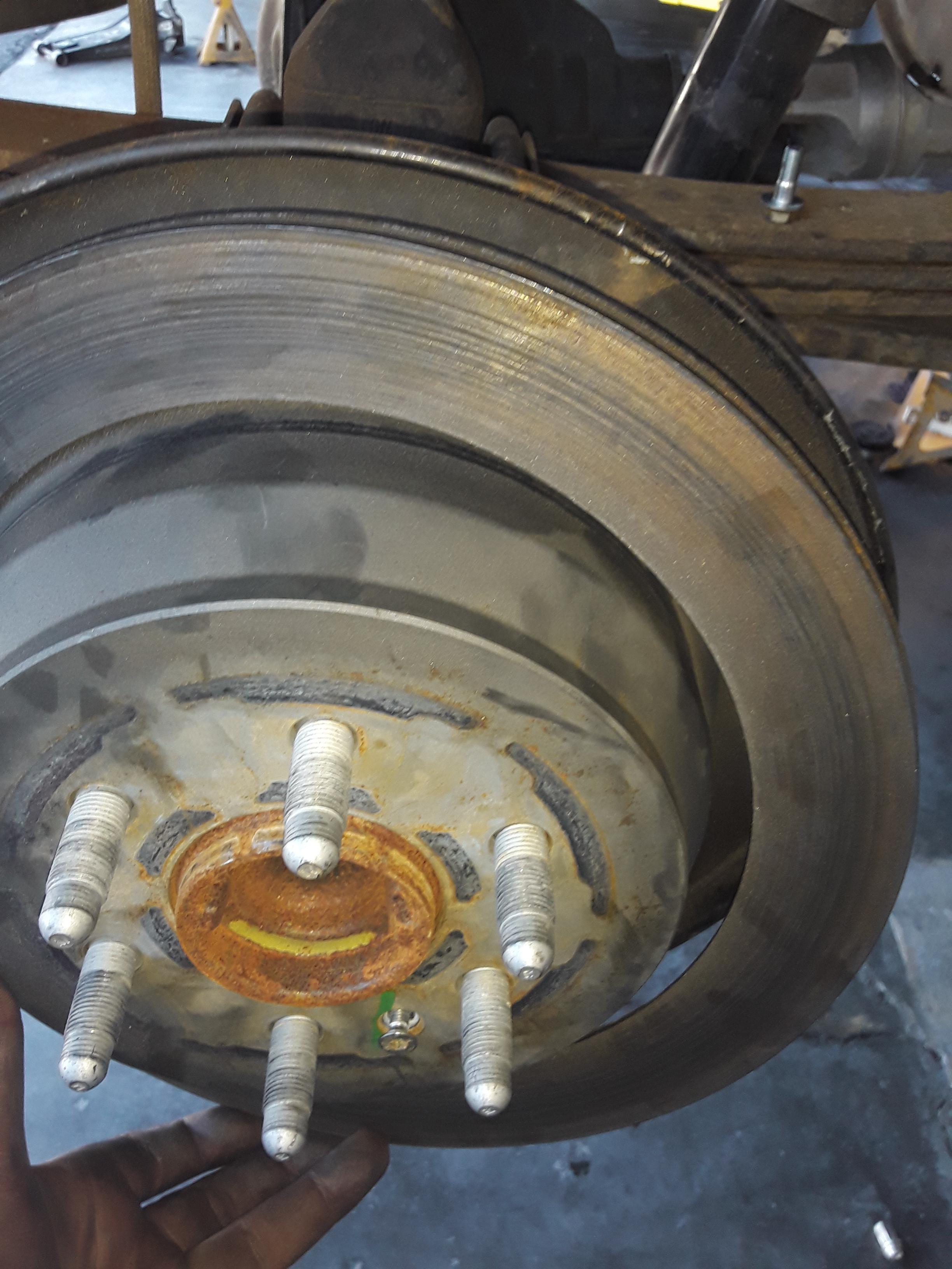 Can you check my brake squeak? First time I got a separated/ cut rotor