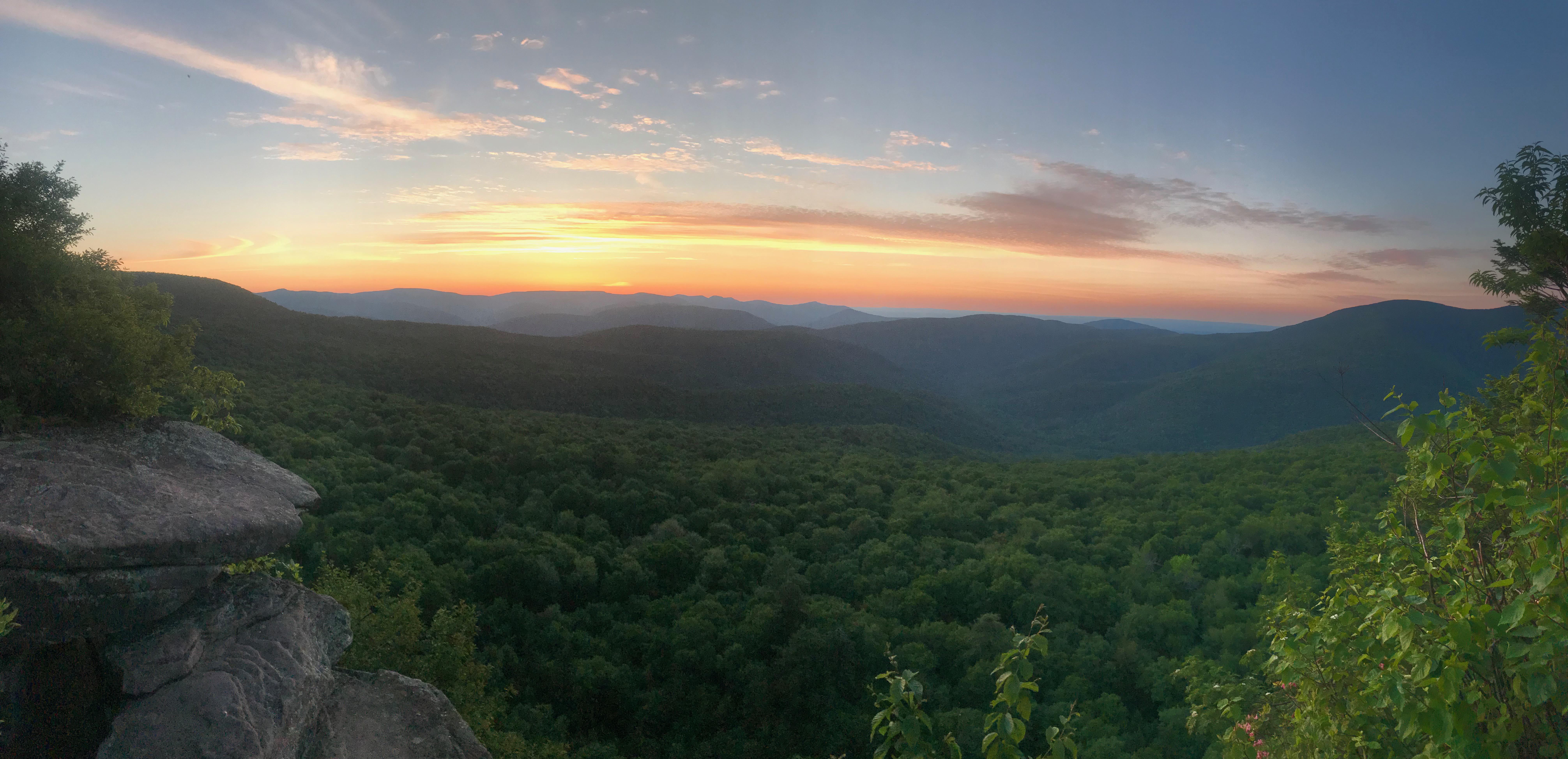 Sunrise at Giant Ledge, Catskills NY USA r/hiking
