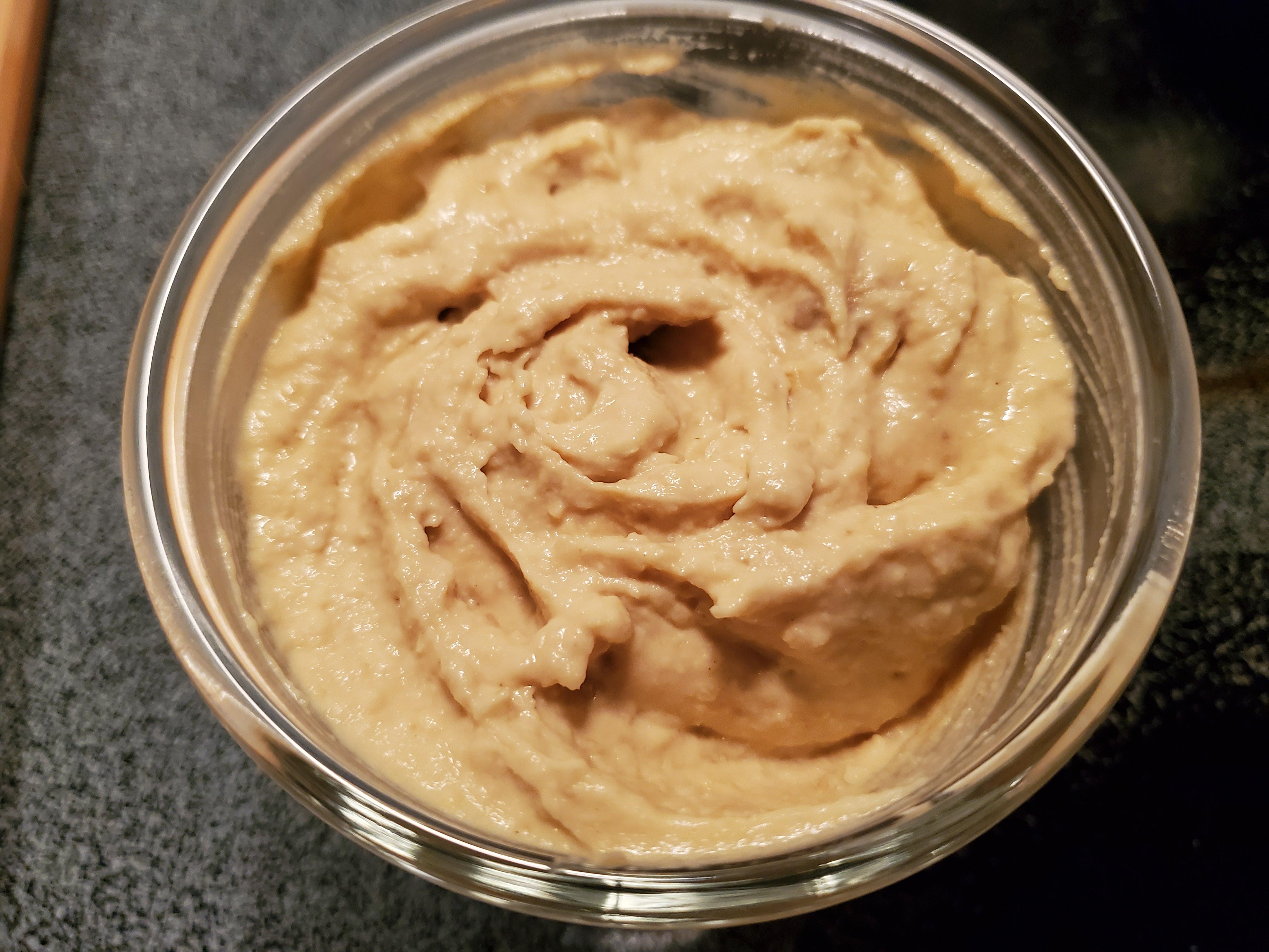 5 ingredient blender hummus. The perfect gluten free vegan snack r