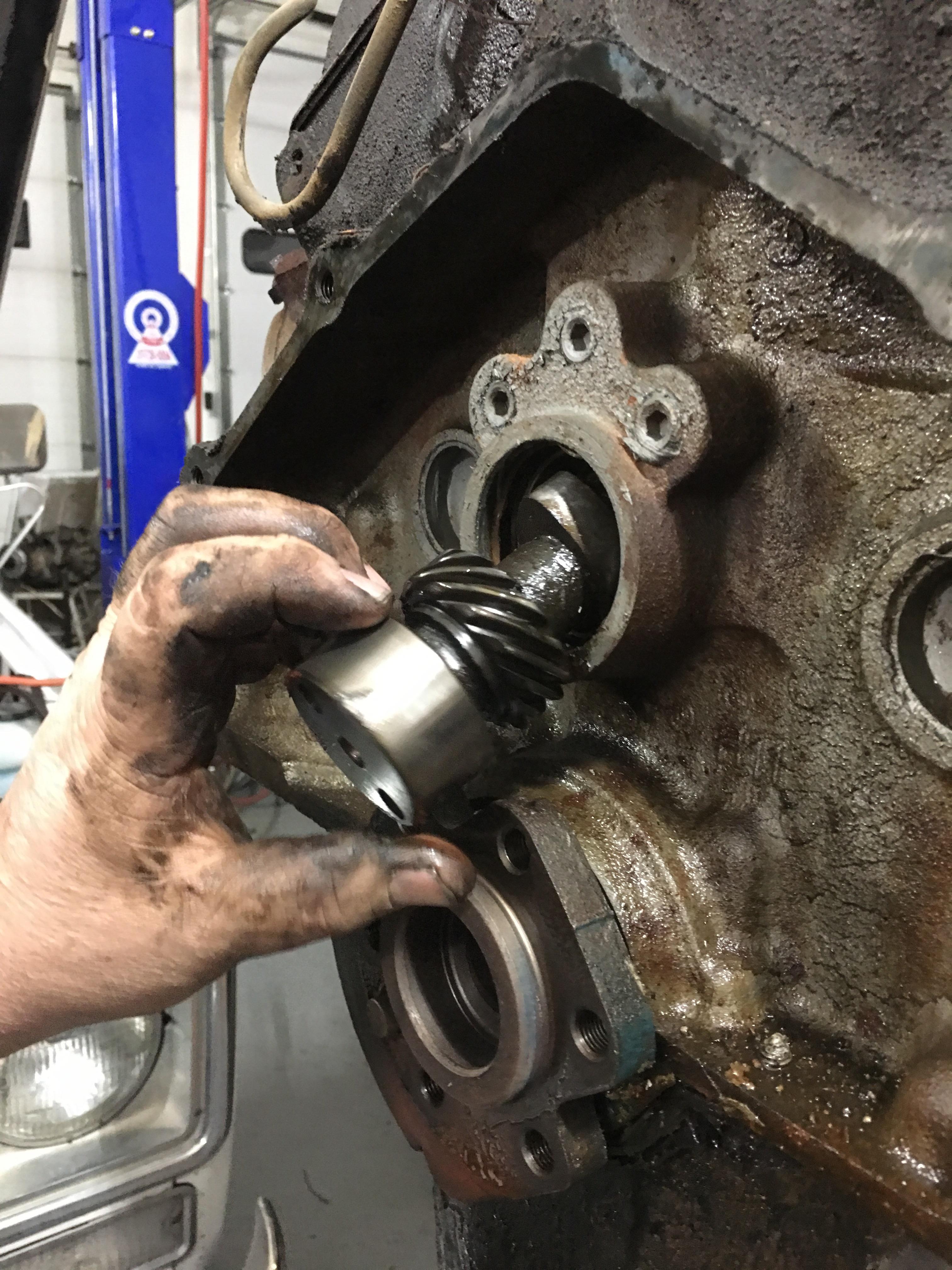 Found out what made an awful noise when engine stopped. That’s the cam