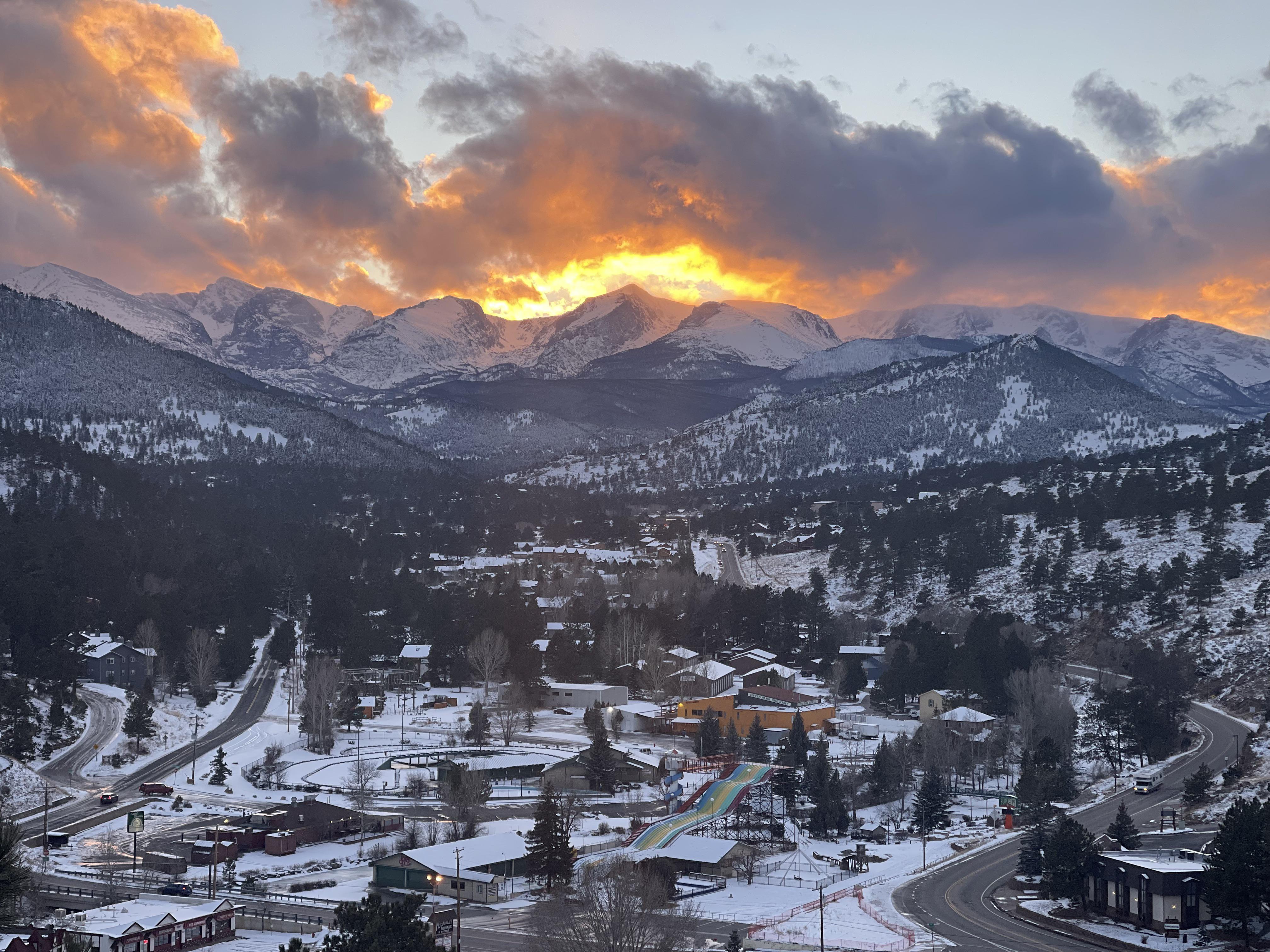 Merry Christmas from Estes Park r/Colorado