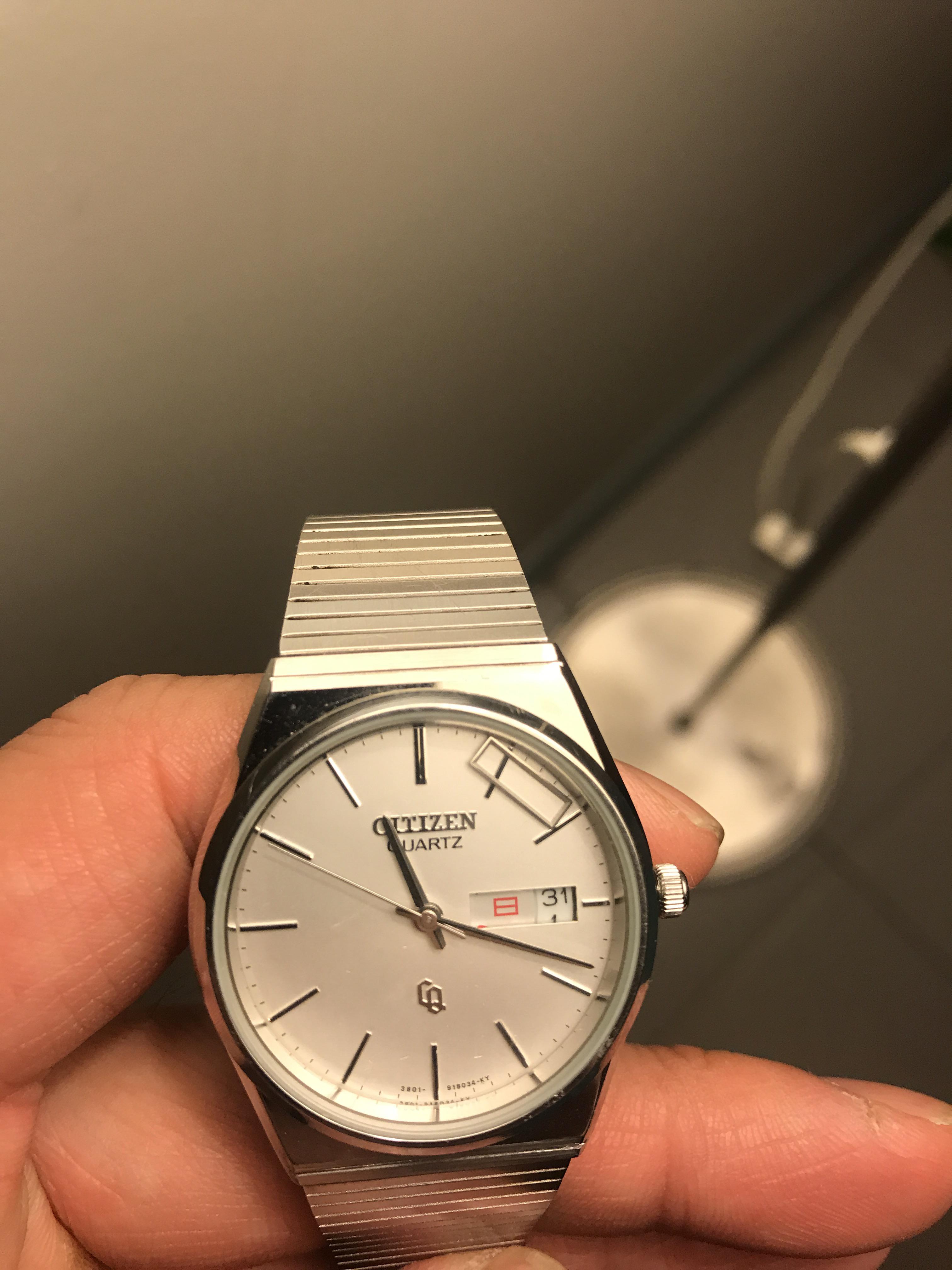 Vintage citizen: Help with opening citizen watch I dropped to fix this