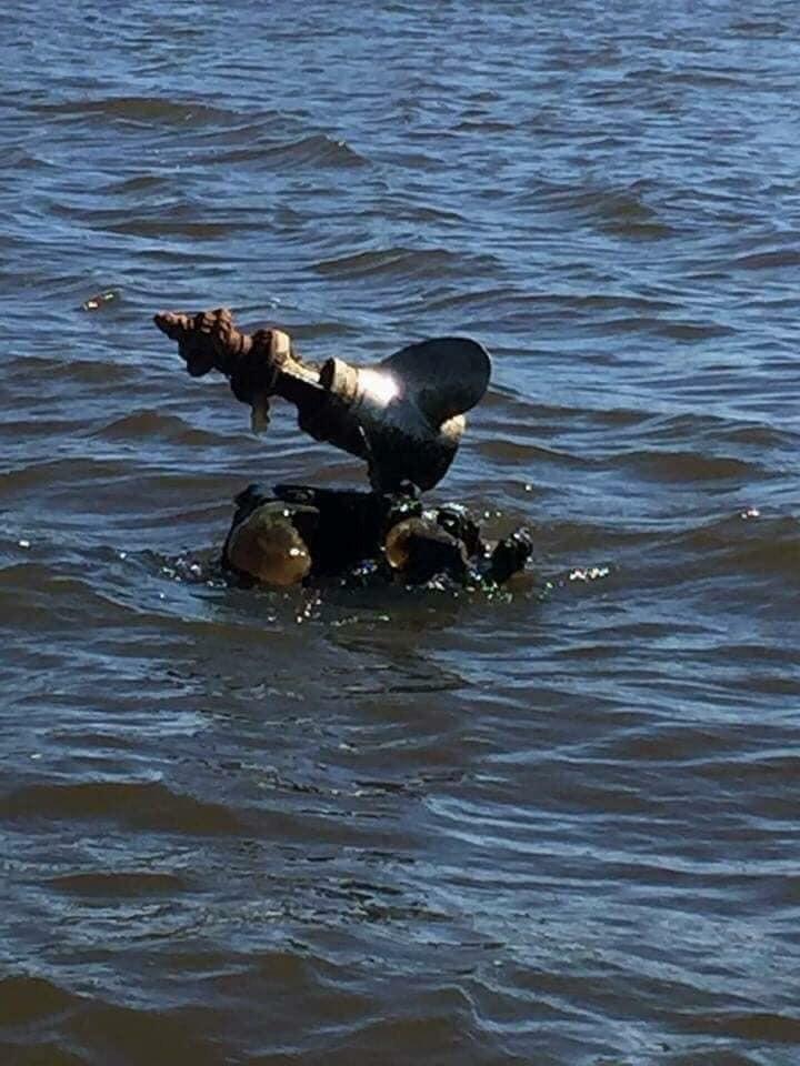 Someone had a bad day. Apparently, Stainless steel props are tough. r