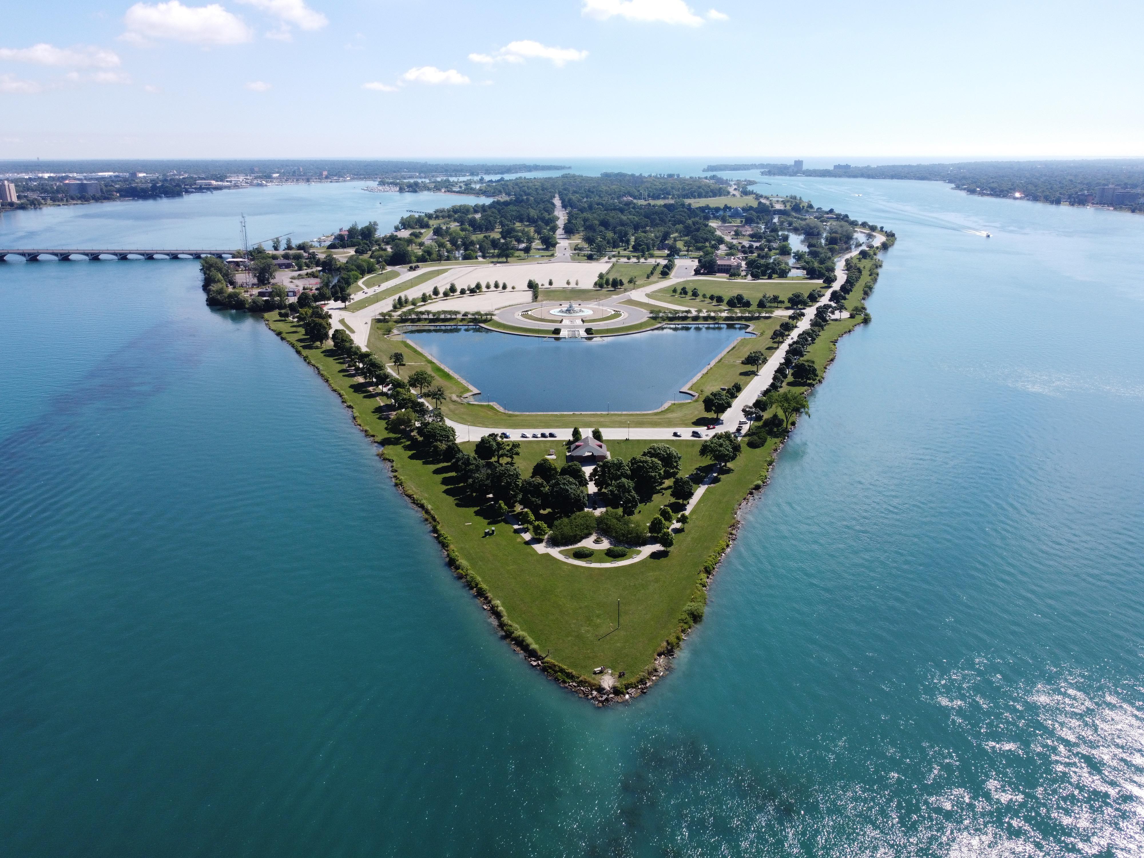Another Belle Isle Picture r/Detroit