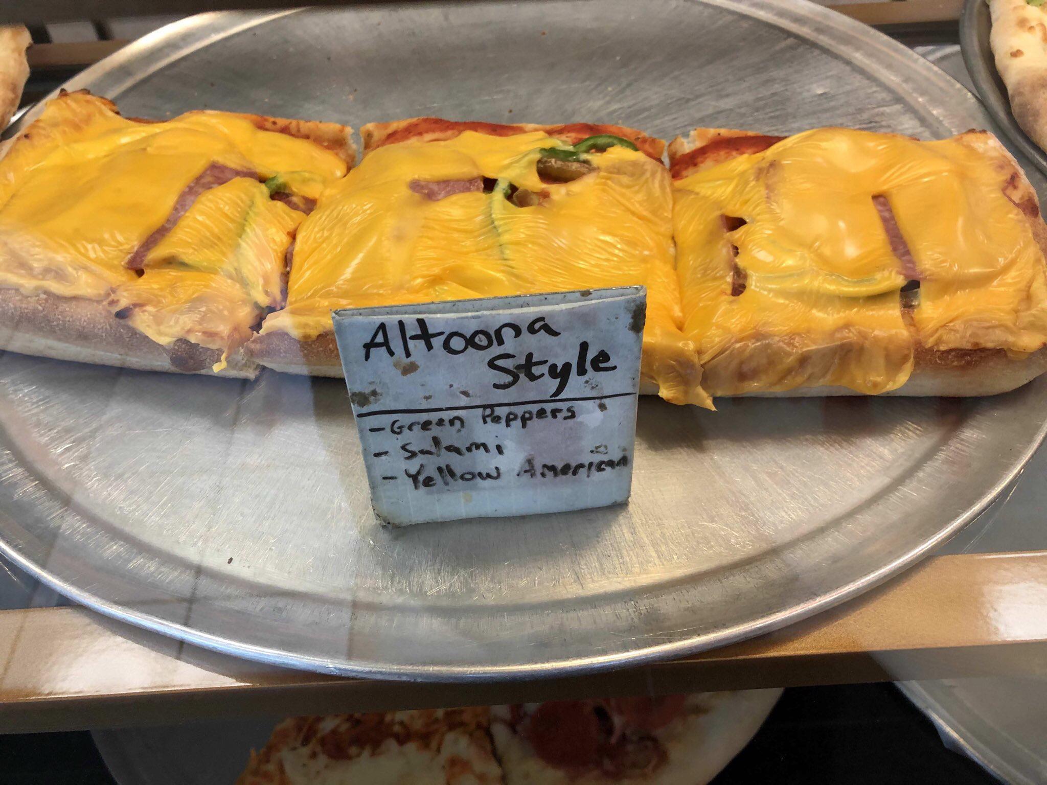 Altoonastyle pizza r/StupidFood