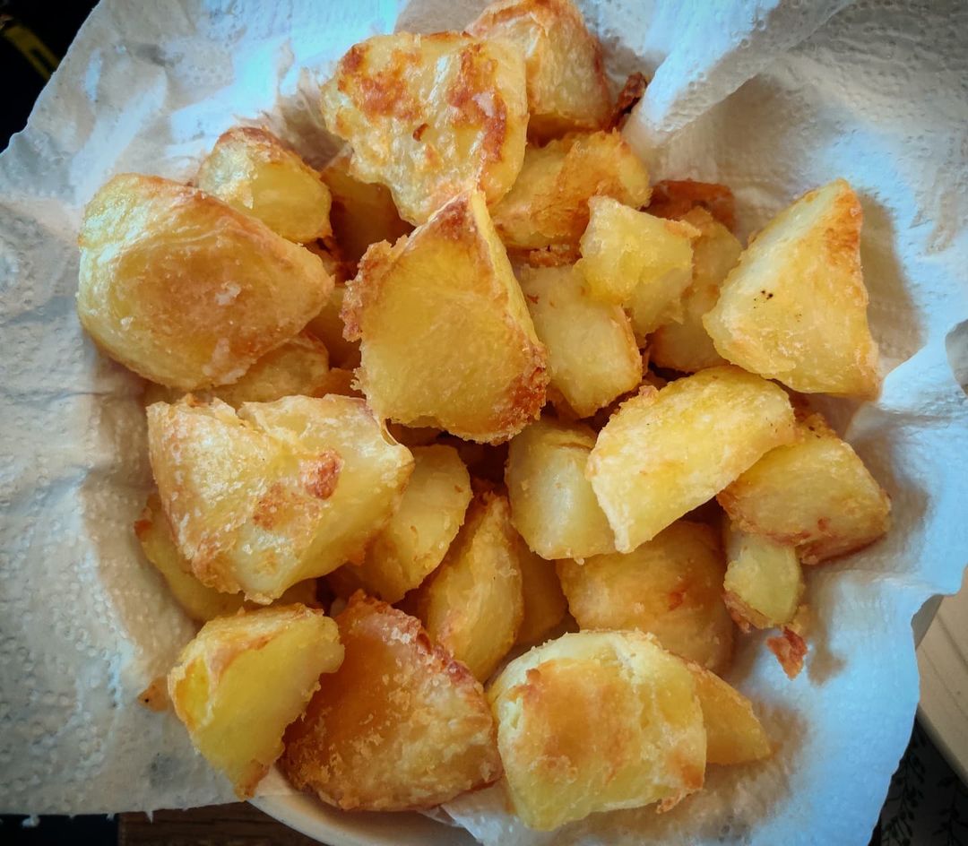 [Homemade] roast potatoes r/food