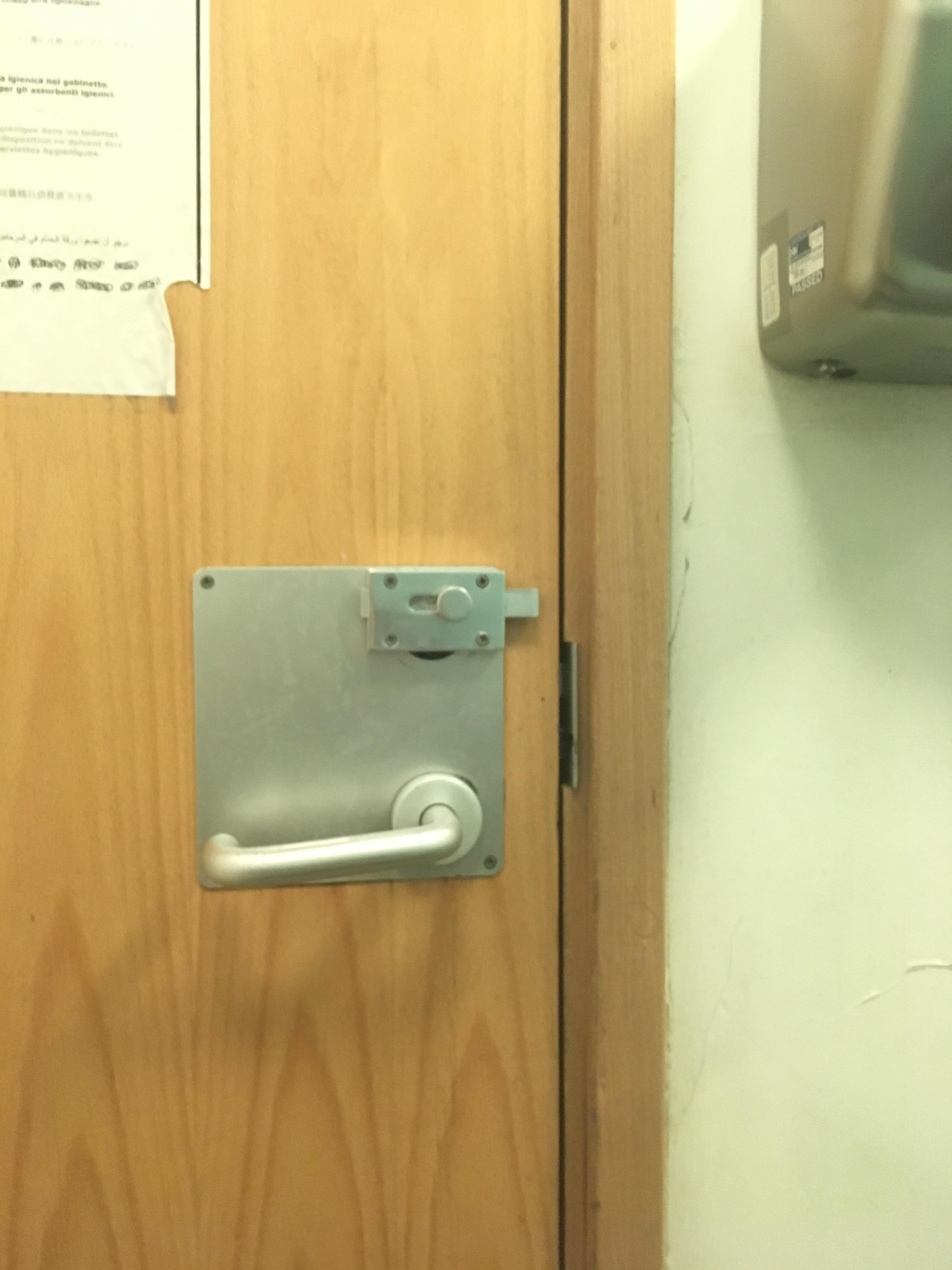 This lock on a library toilet door r/CrappyDesign
