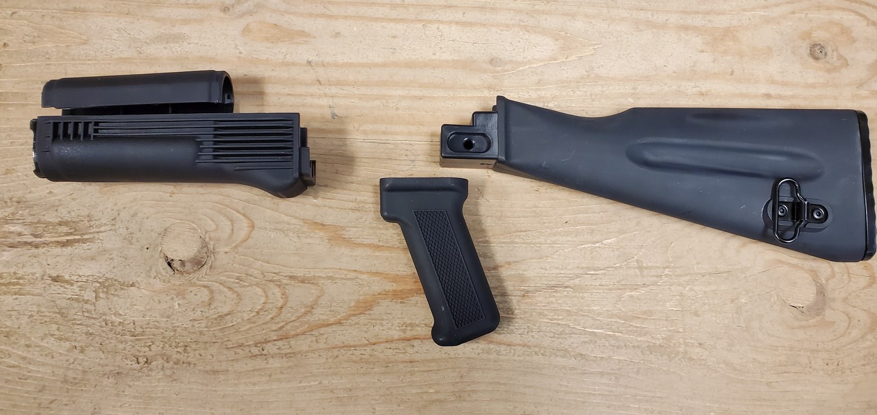 Does anybody make polymer furniture like this for the zpap m70? zastavaarms101