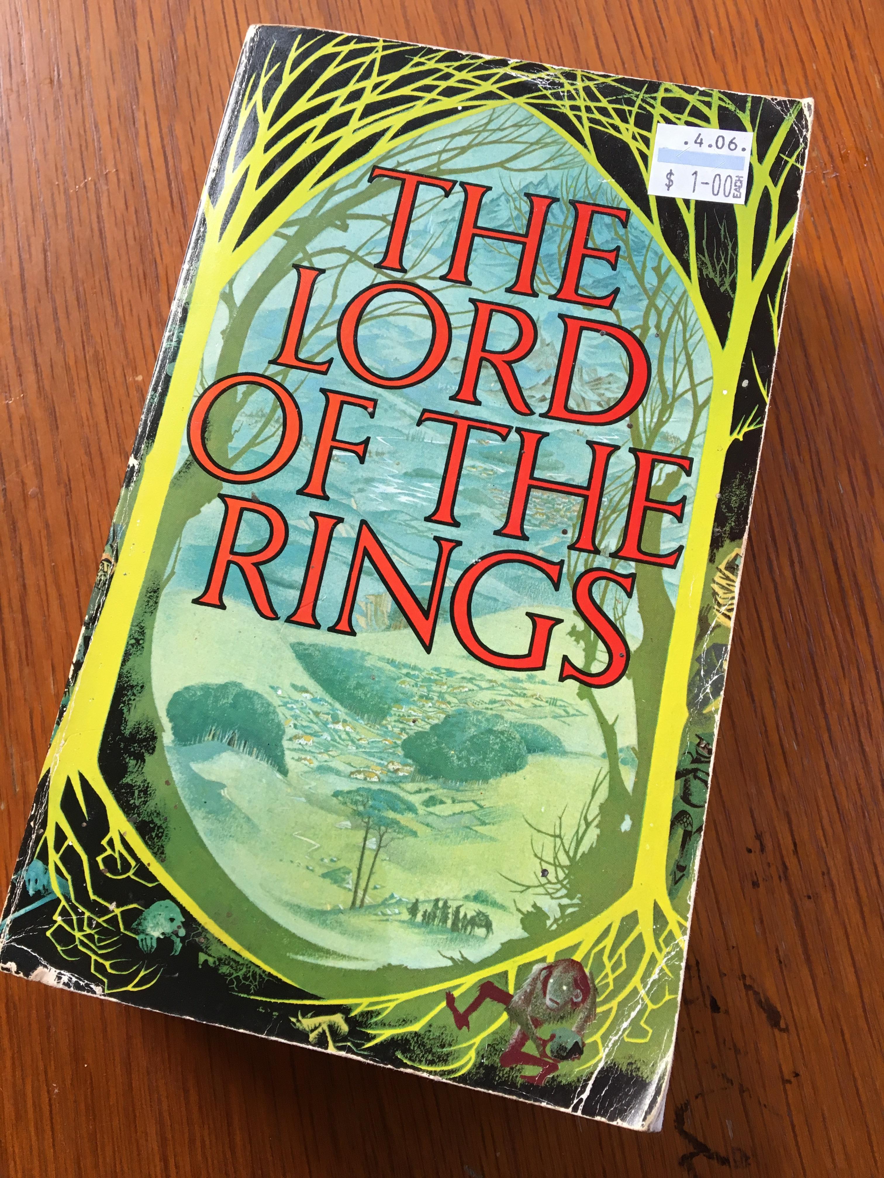 My favourite Lord of the Rings edition bookhaul