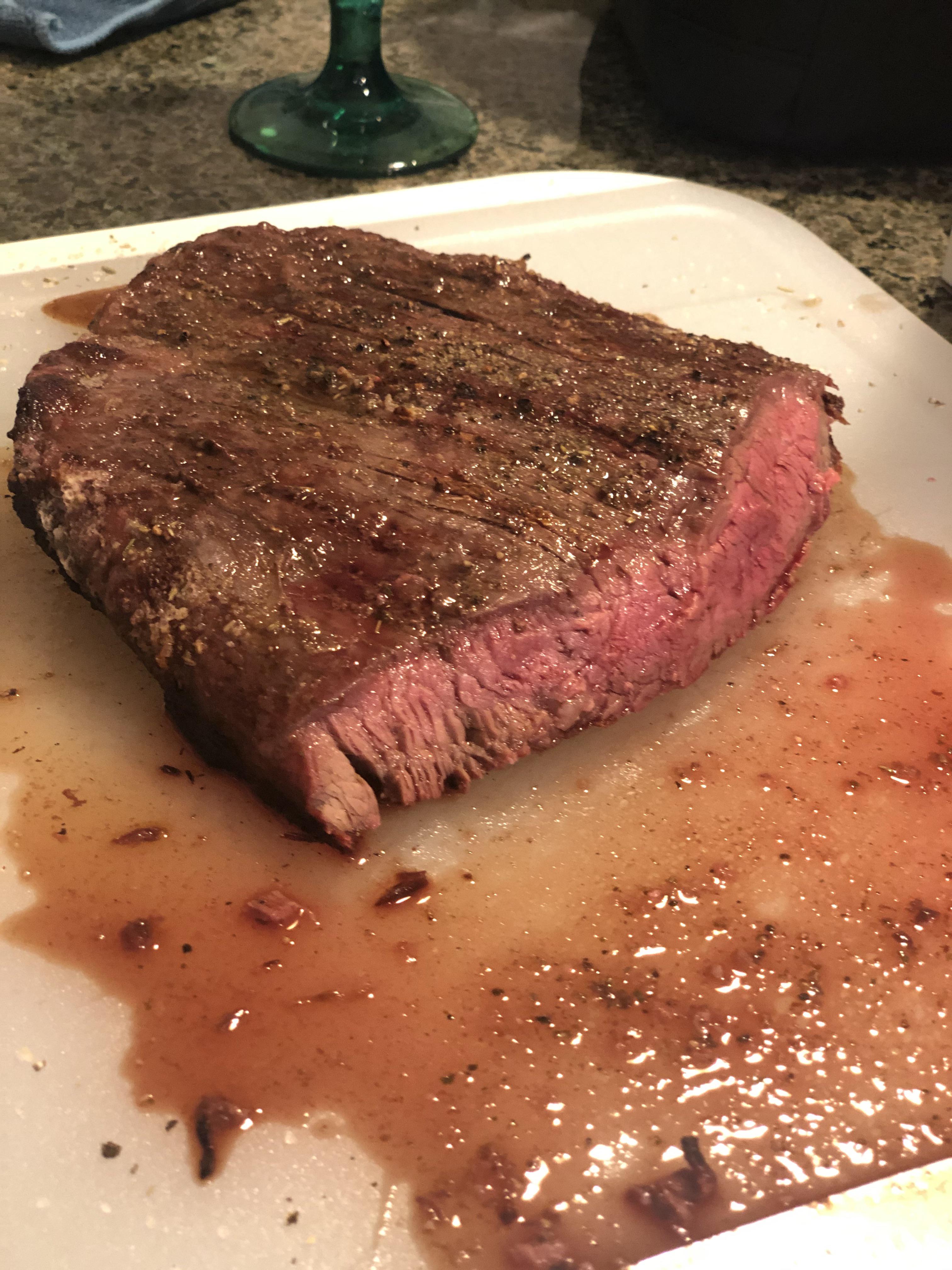 Snake River Farms American Wagyu Skirt Steak // er Kettle Medium