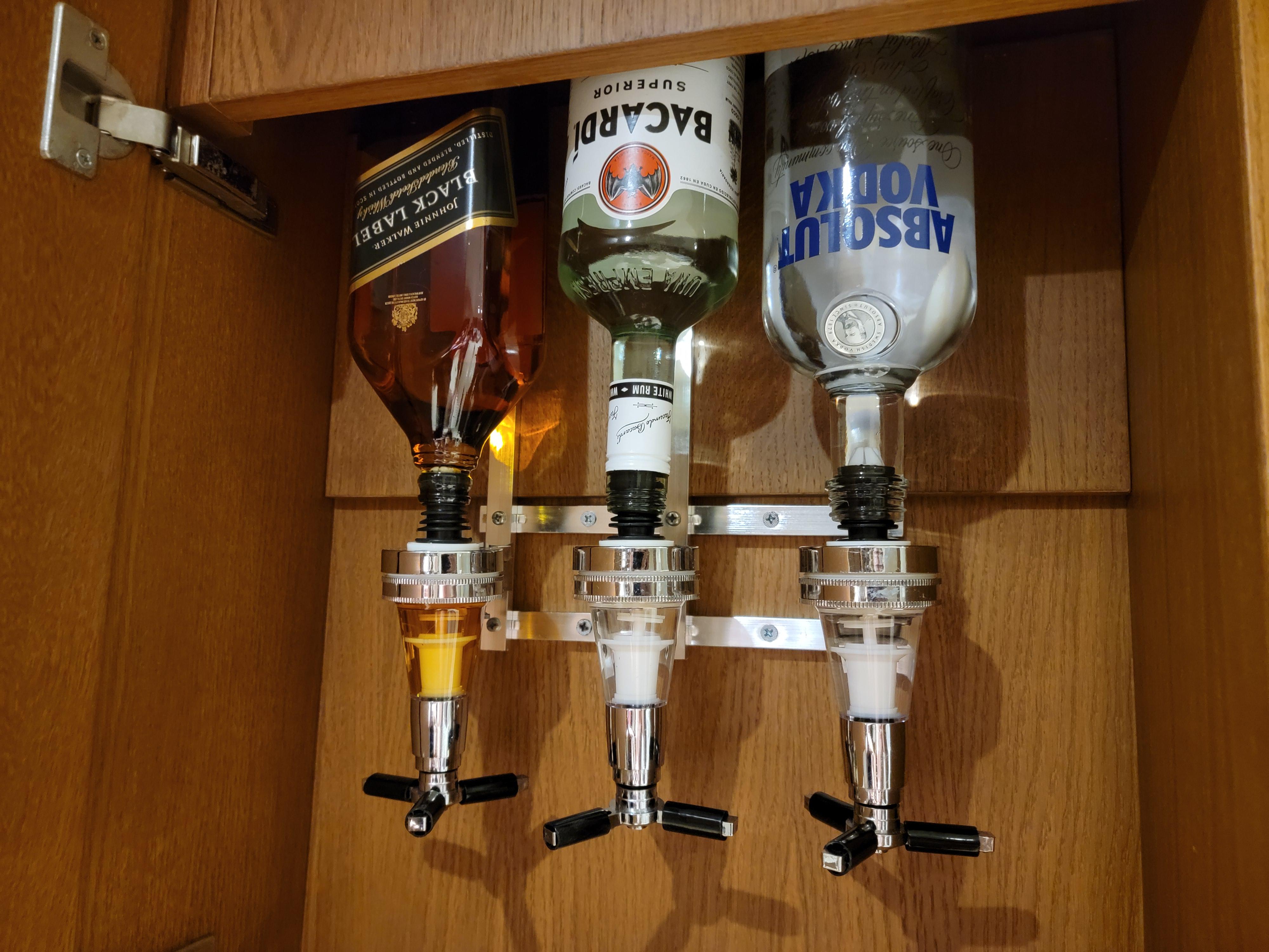 My hotel room has alcohol dispensers r/mildlyinteresting