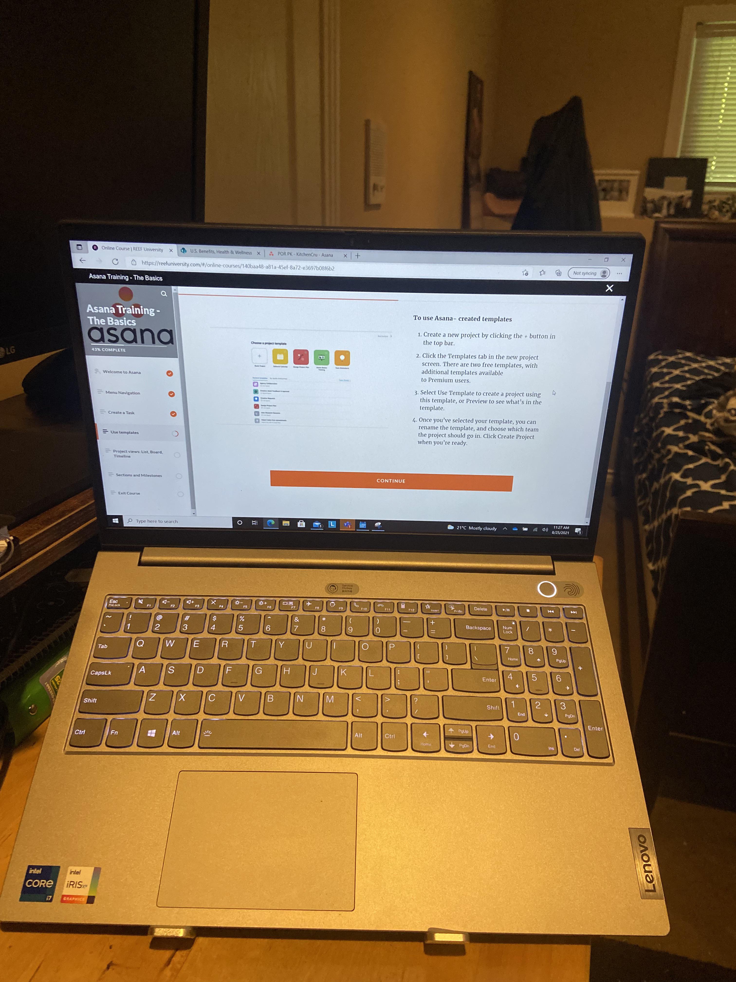 Dads laptop battery stuck at 100 r/laptops