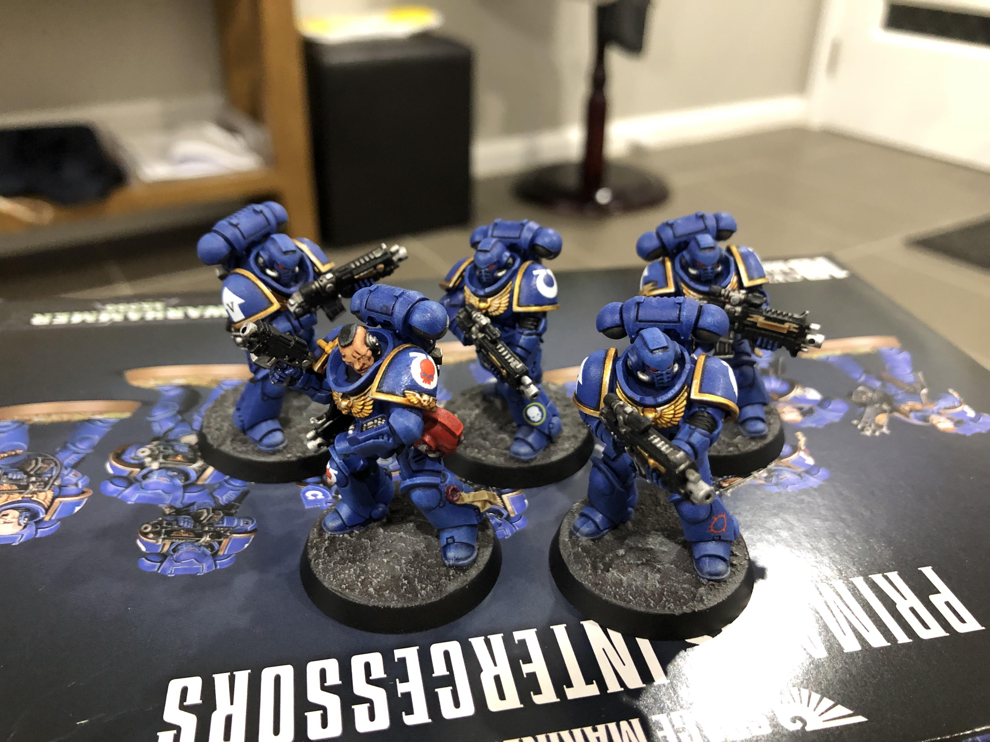 1st Ultramarines painted, quick and easy tabletop standard. My goal is