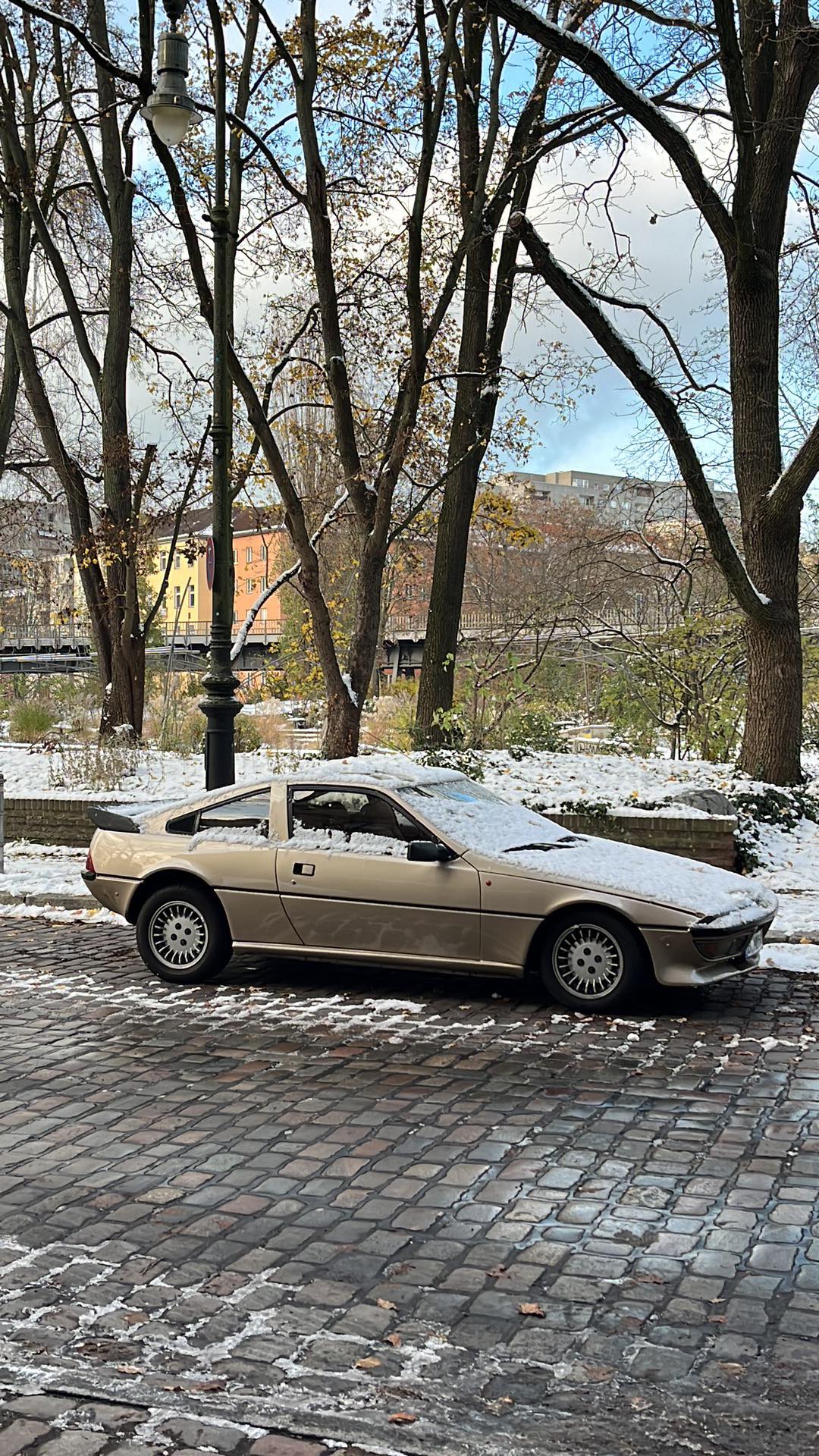 Help me identify this car please : r/whatisthiscar