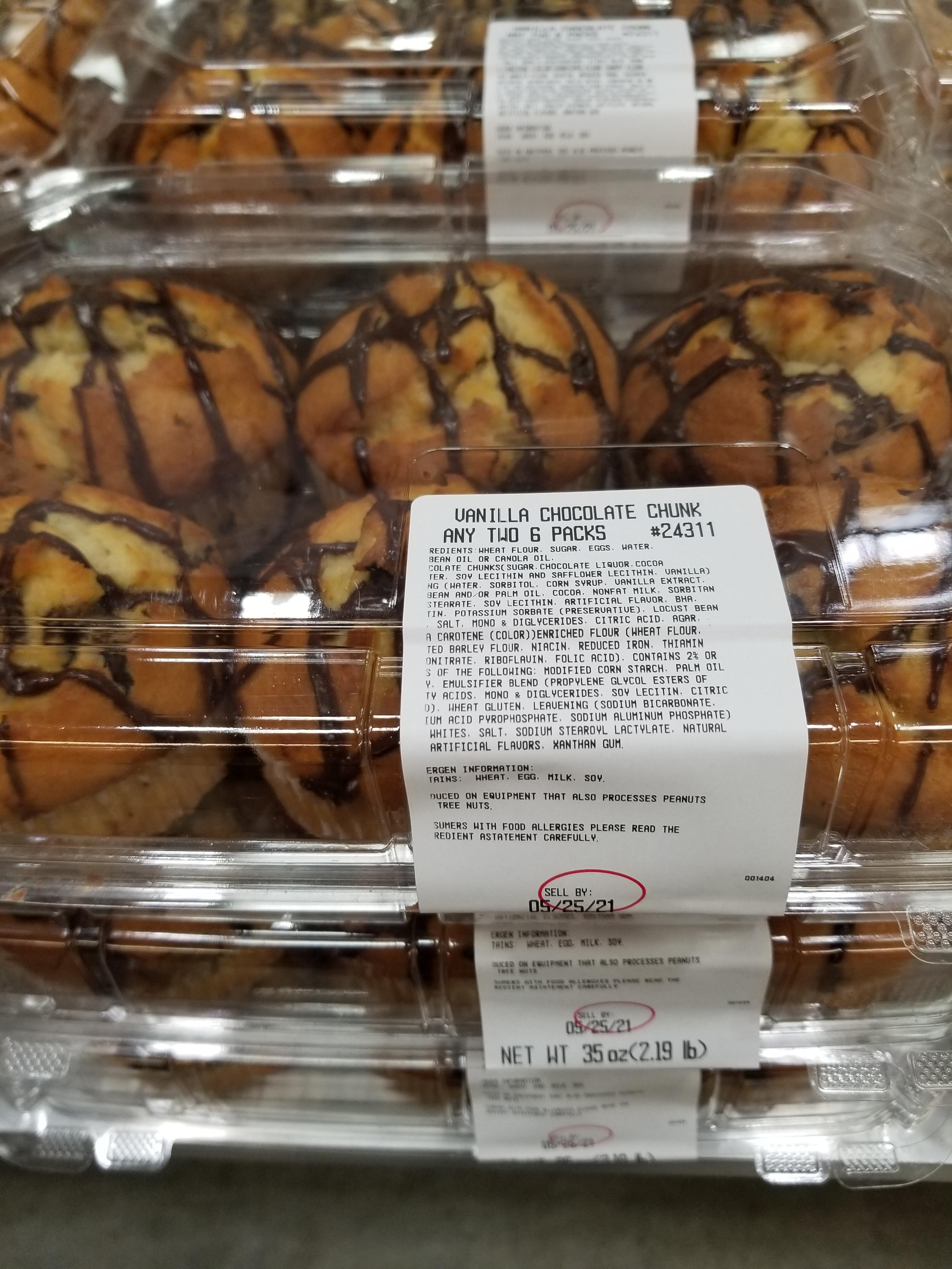 Vanilla chocolate chunk muffin back in rotation. Tastes like a