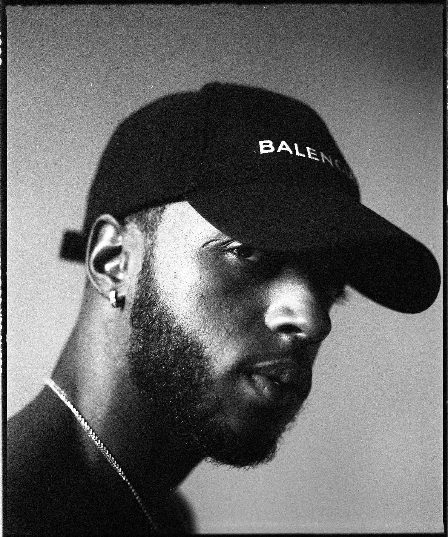 6lack (mamiya RB67, 127mm 3.5KL, Ilford XP2 800) r/analog