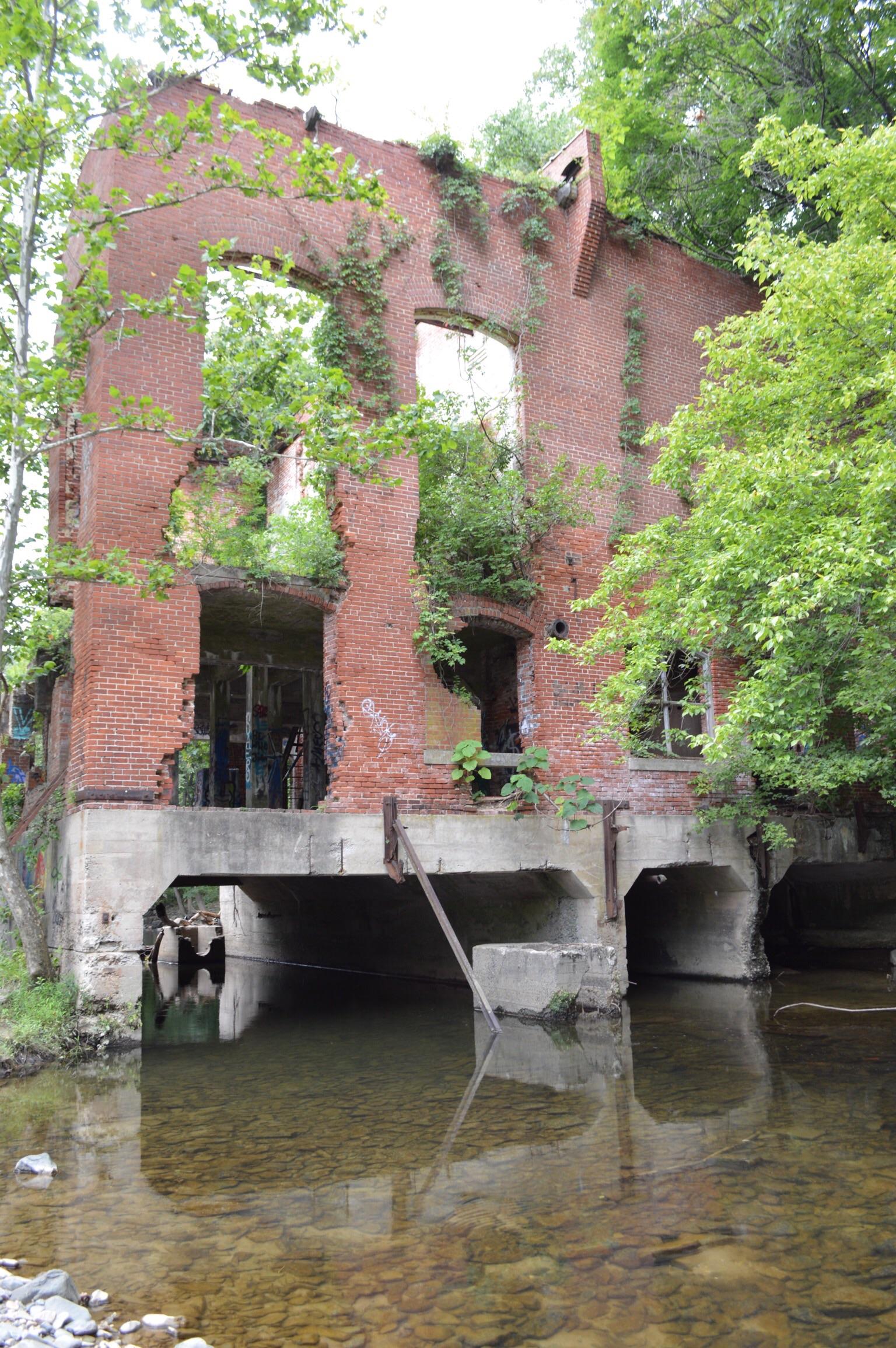 Savage Mill Ruins Savage, MD [OC] r/submechanophobia