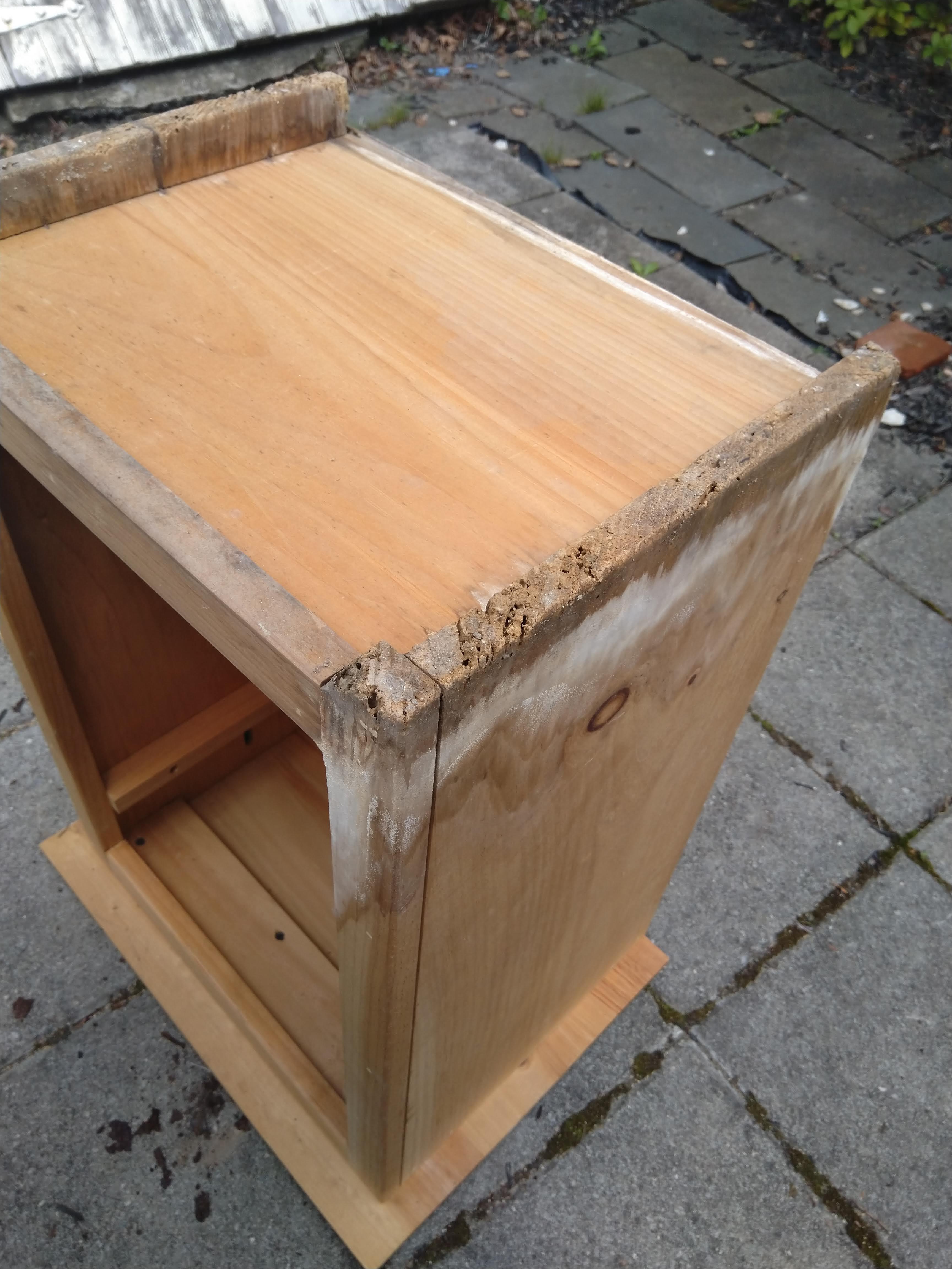 Want to fix up this nightstand. Anything I can do about this water